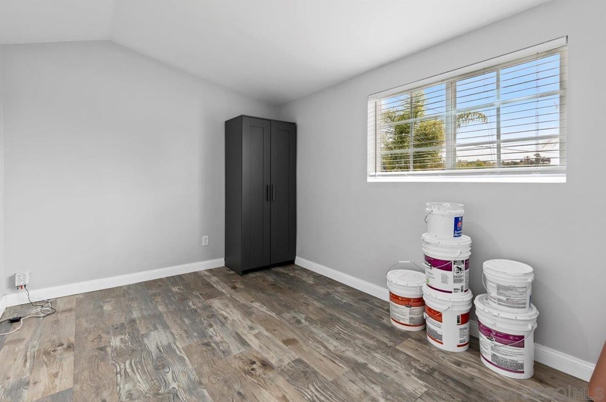 6210 Wunderlin Ave, San Diego CA  92114-2733 exterior