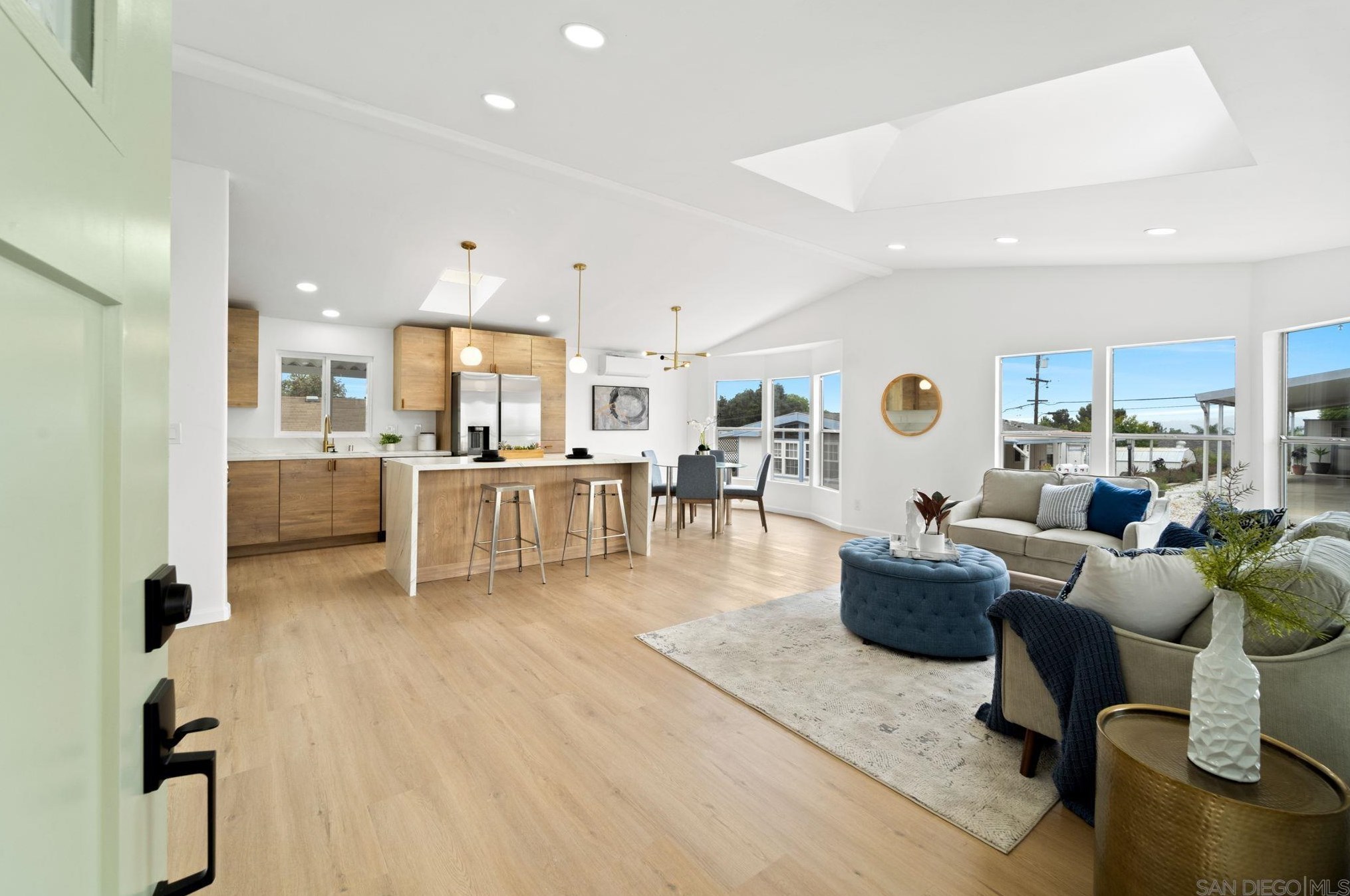 12250 Vista Del Cajon Rd, El Cajon, CA 92021-1633