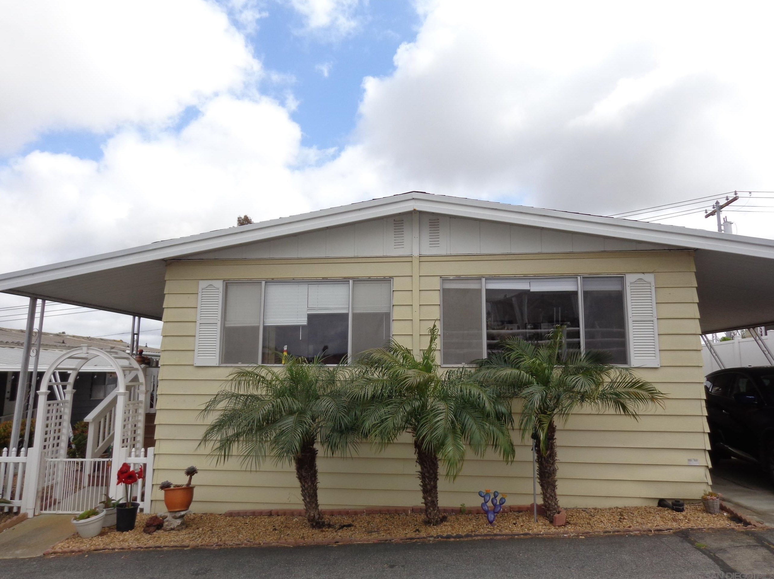 209 Bright Creek Ln, Oceanside, CA 92056