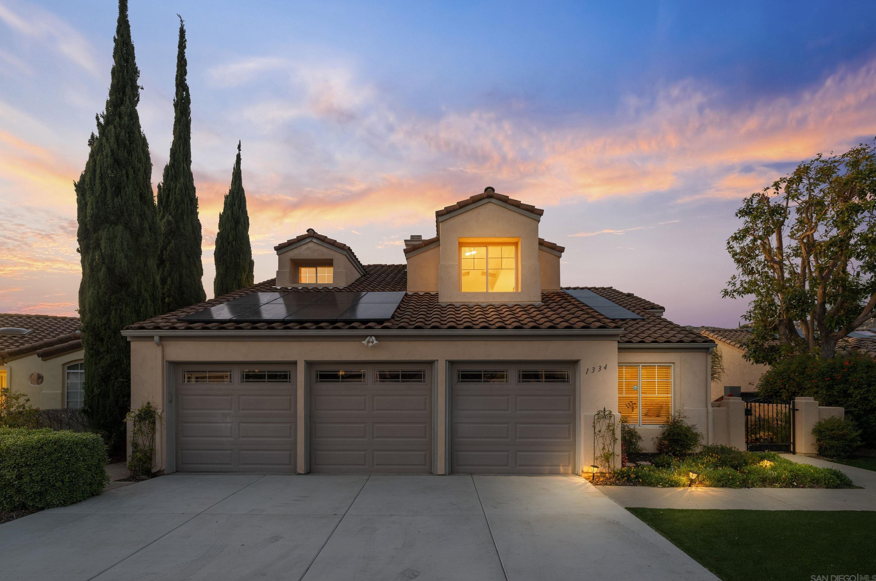 1334 Ward Pl, Escondido, CA 92026-3607