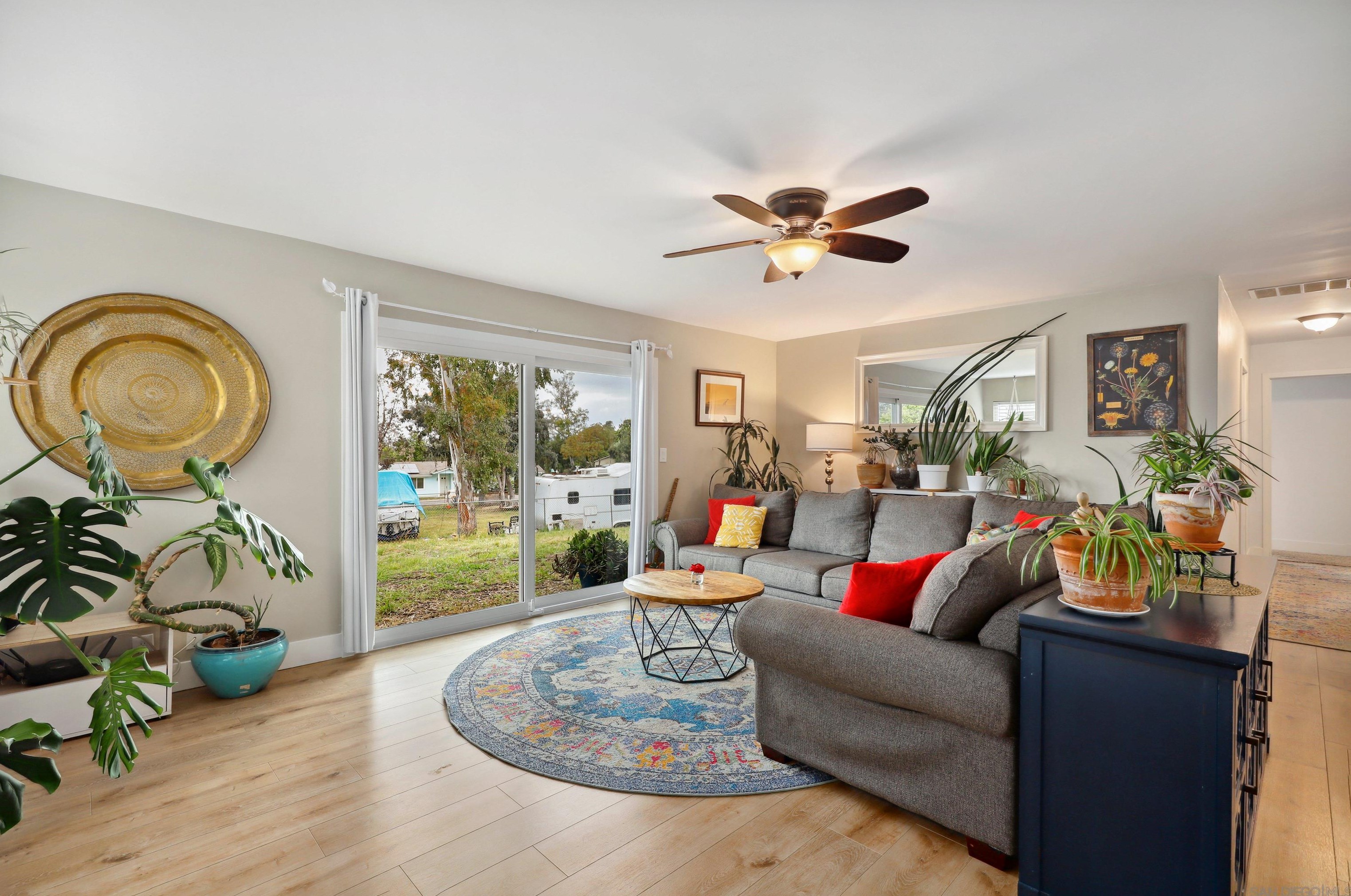 724 Amigos Rd, Ramona, CA 92065