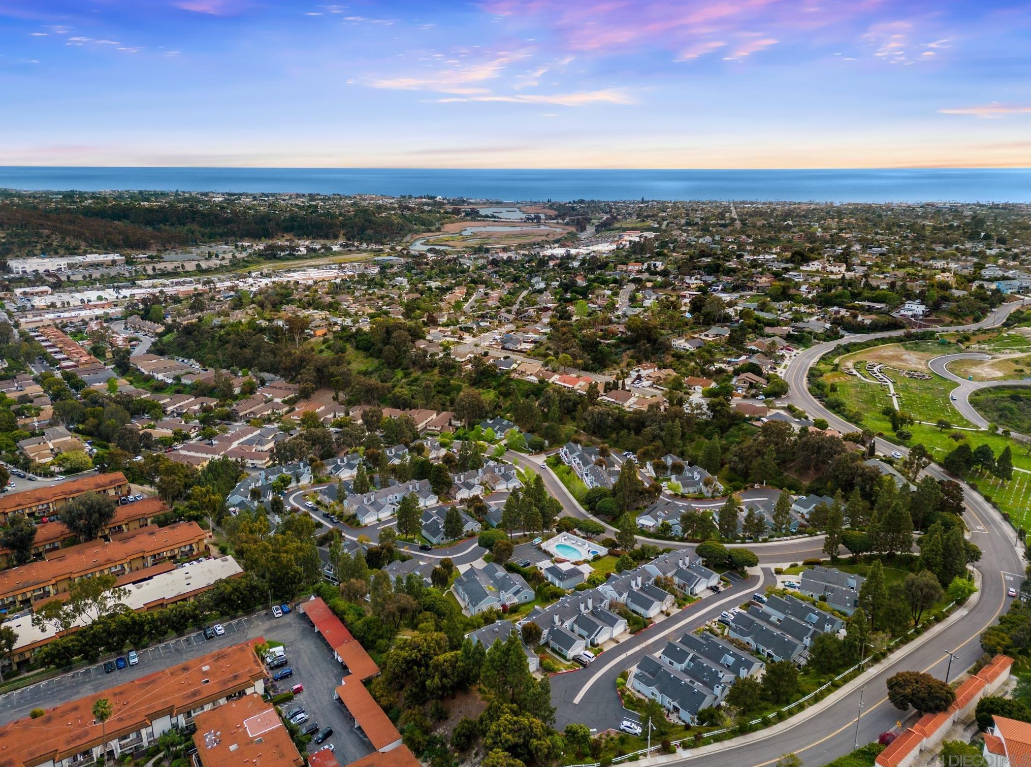 2058 Costa Vista Way, Oceanside CA  92054-6259 exterior