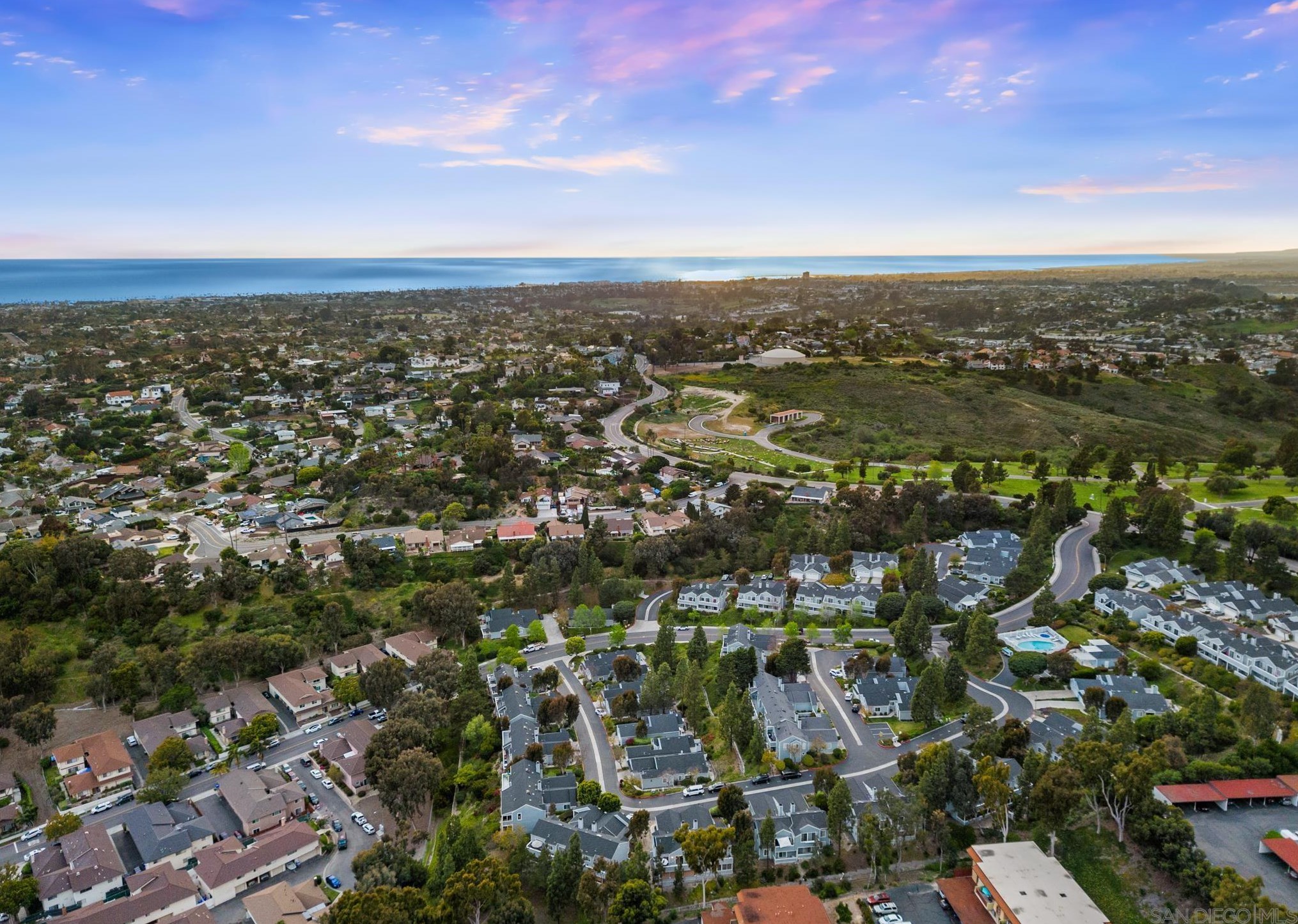 2058 Costa Vista Way, Oceanside CA  92054-6259 exterior