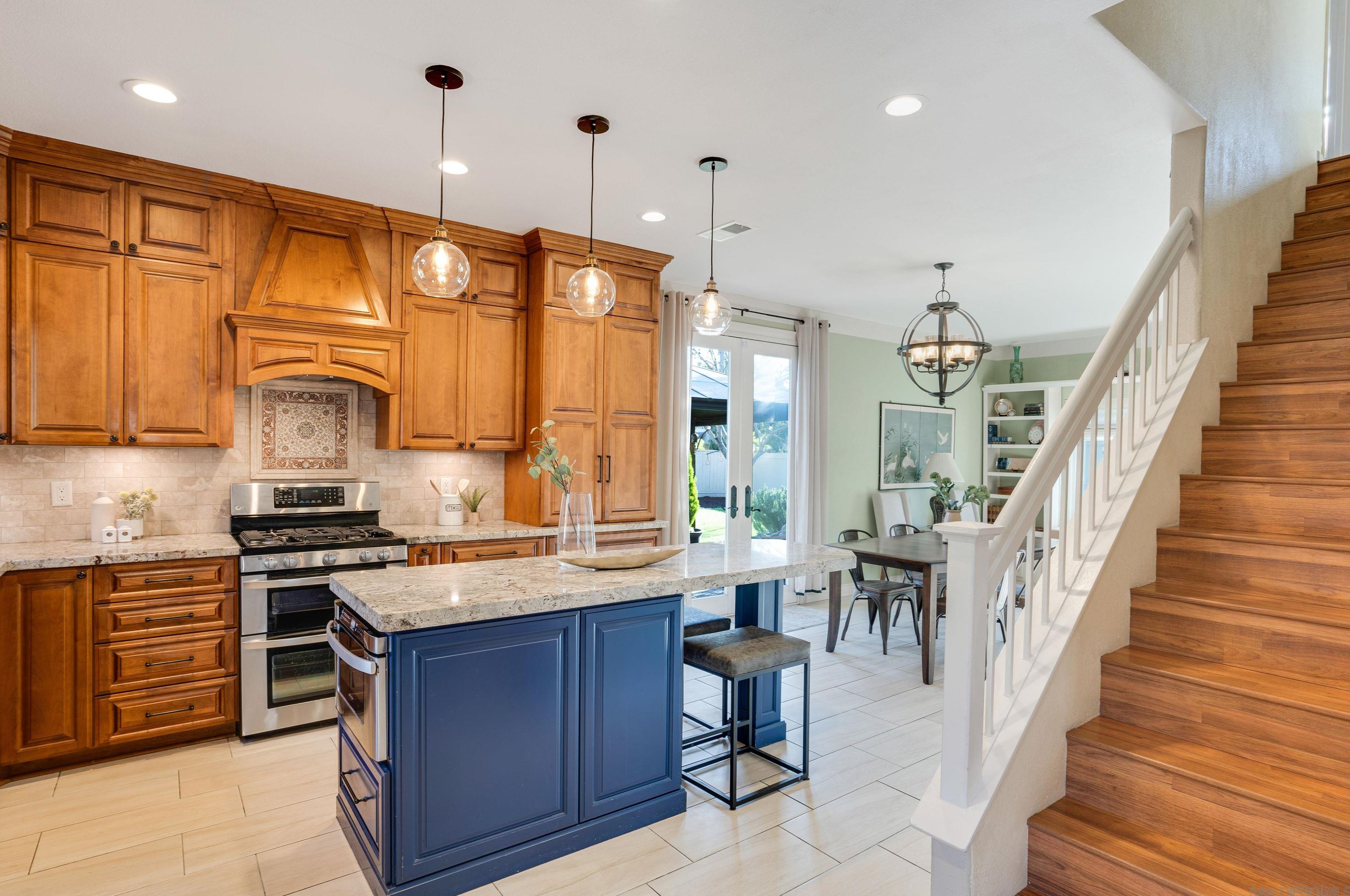 2264 Poppy Hills Dr, Chula Vista, CA 91915