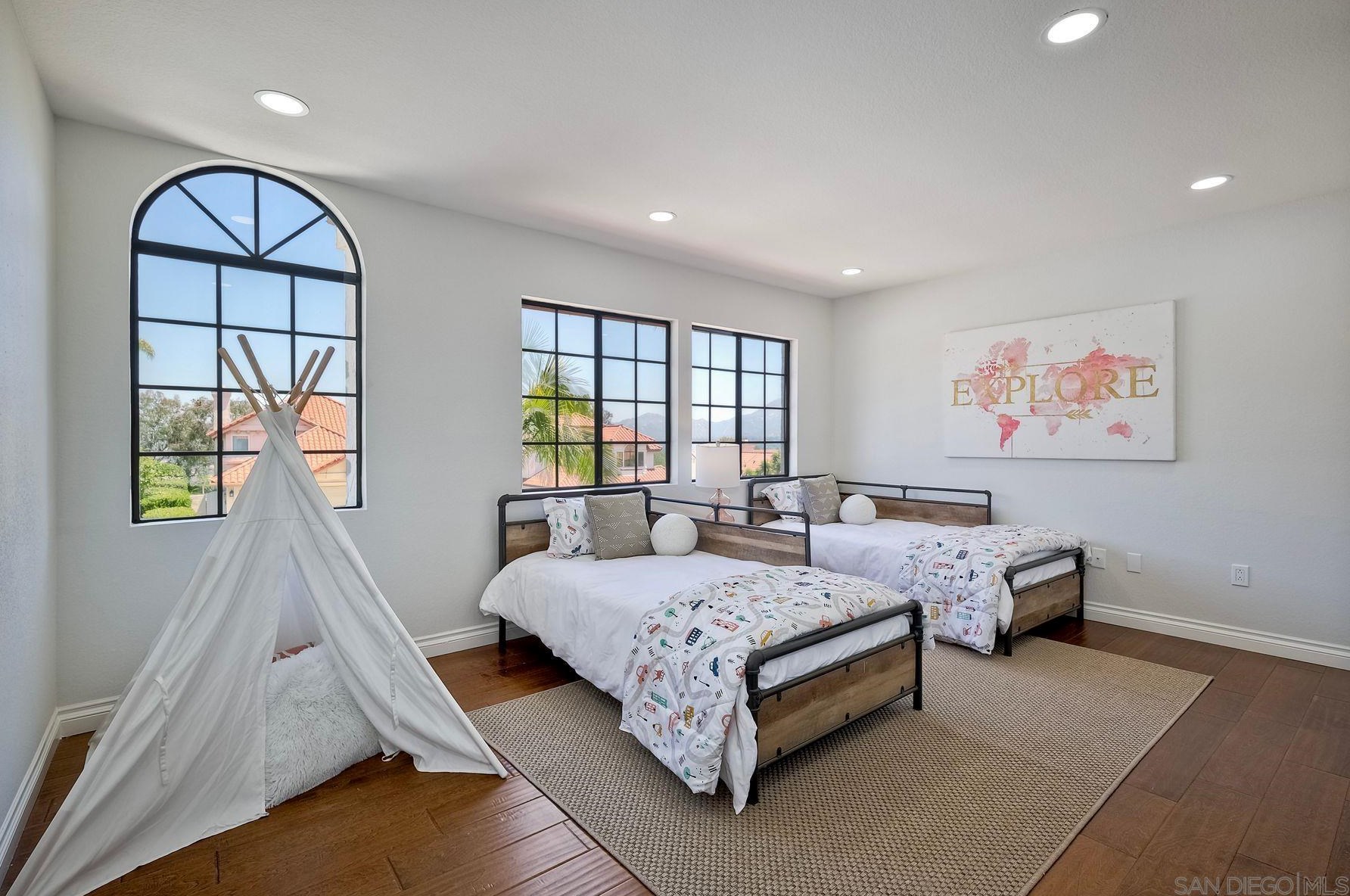 11931 Avenida Consentido, San Diego CA  92128-3244 exterior