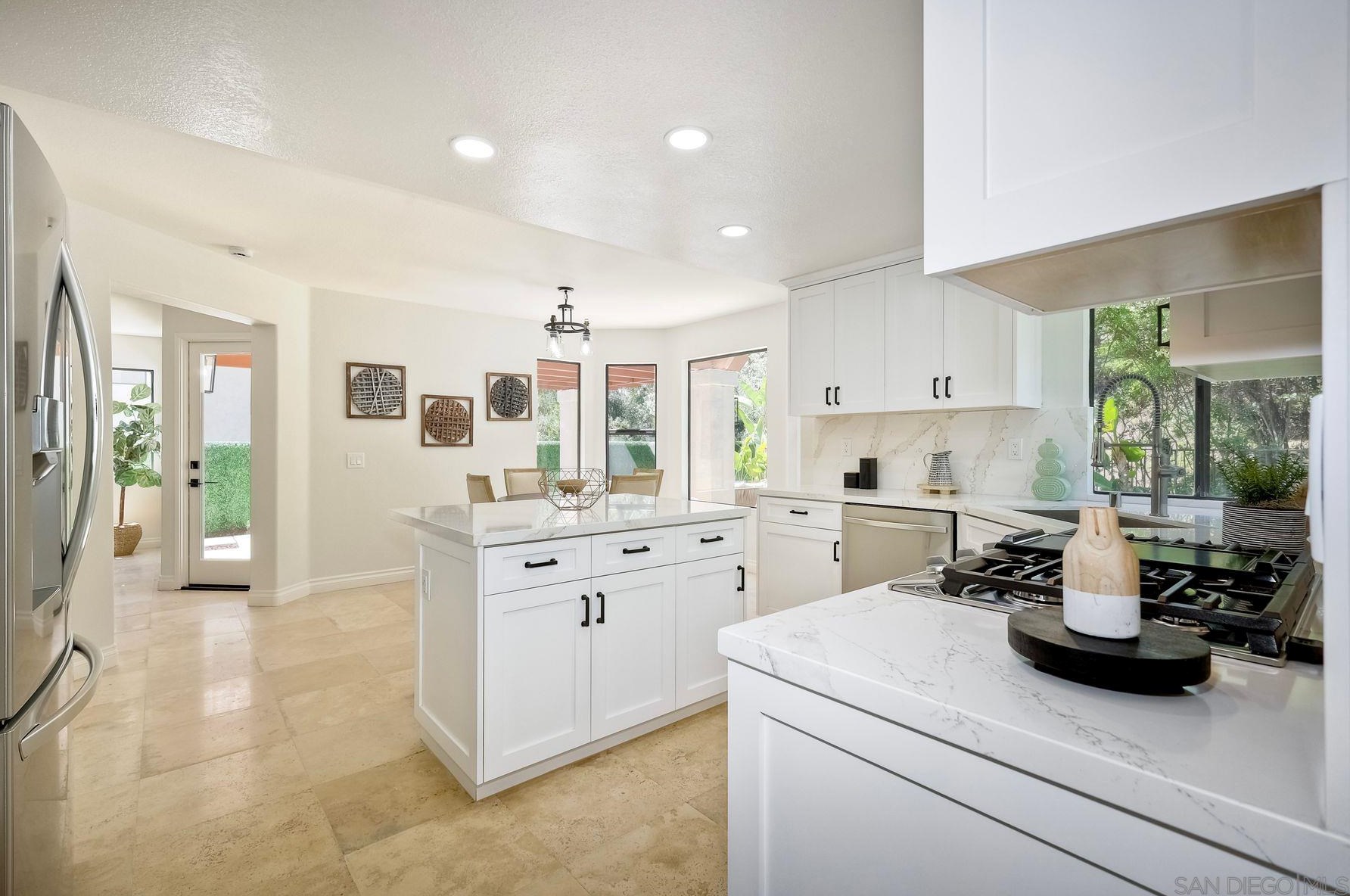 11931 Avenida Consentido, San Diego CA  92128-3244 exterior