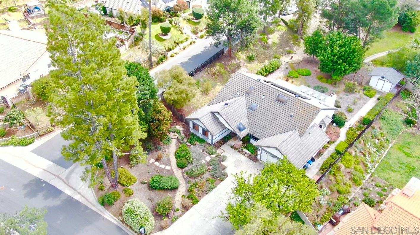 759 Cody Ln, Escondido, CA 92025-7659