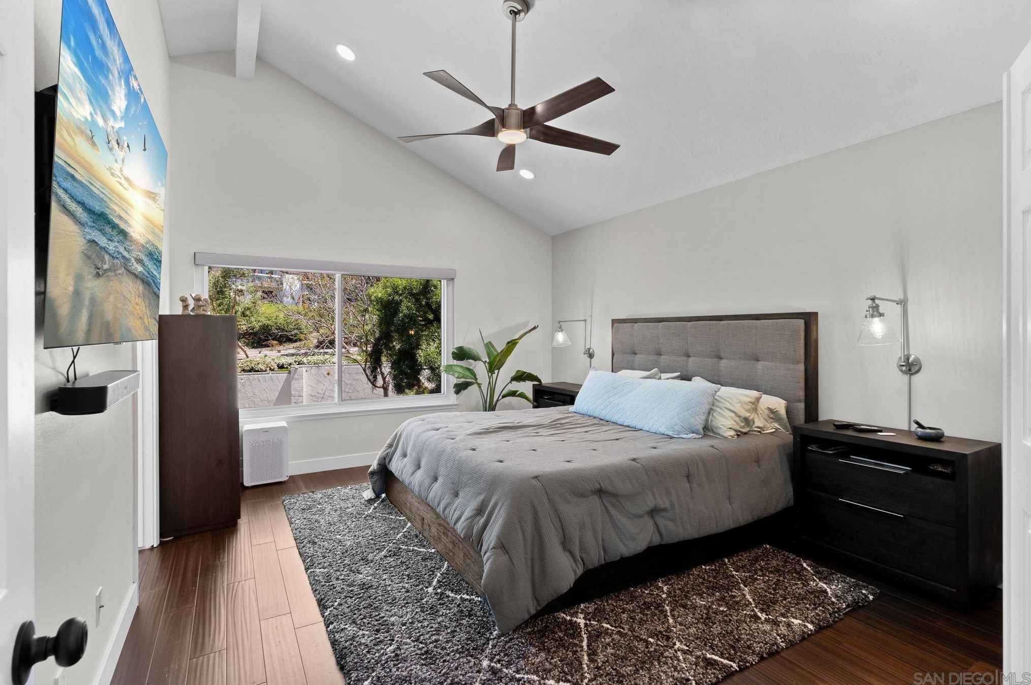 16345 Avenida Nobleza, San Diego CA  92128-3211 exterior