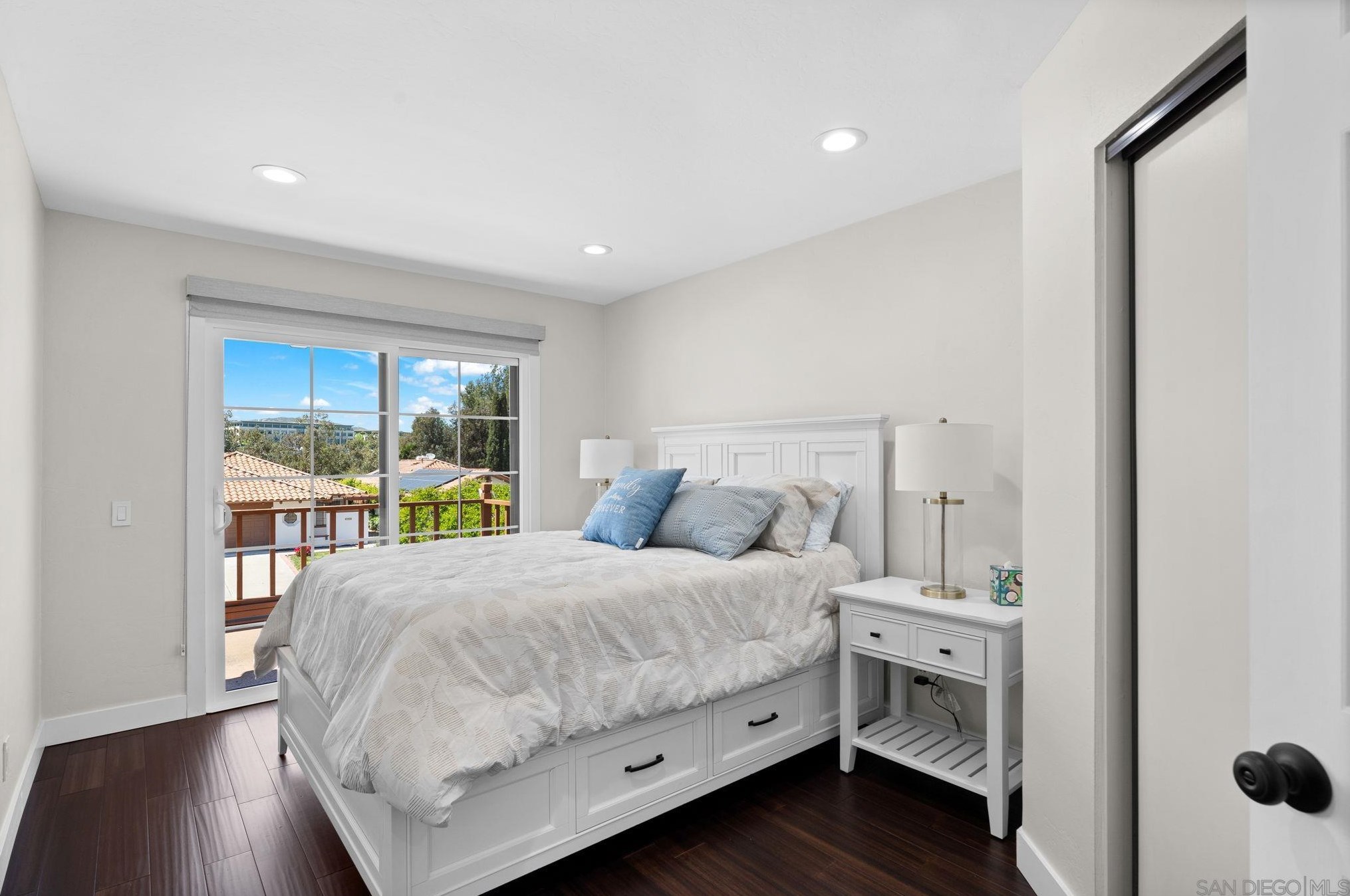 16345 Avenida Nobleza, San Diego CA  92128-3211 exterior