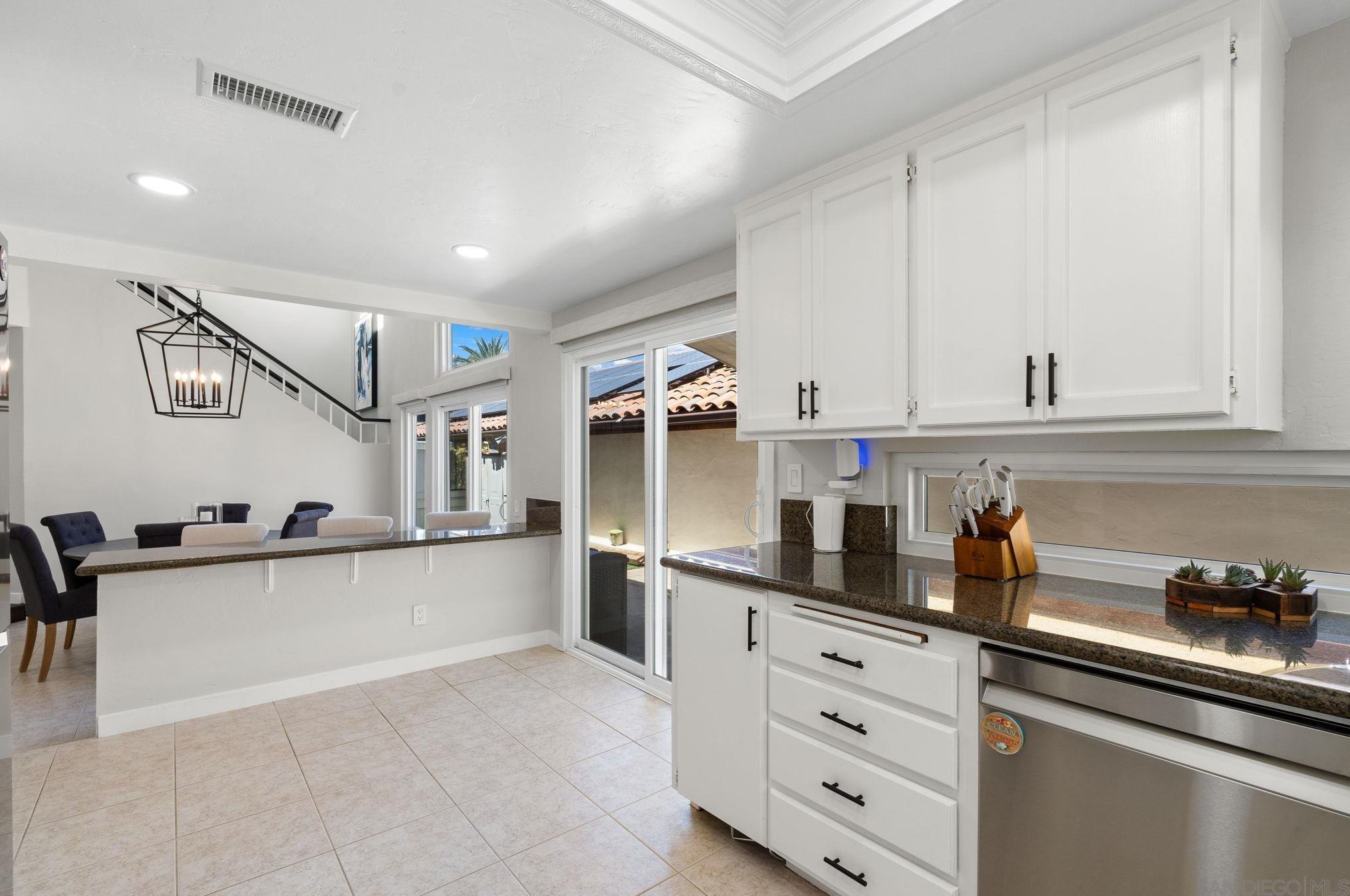 16345 Avenida Nobleza, San Diego CA  92128-3211 exterior