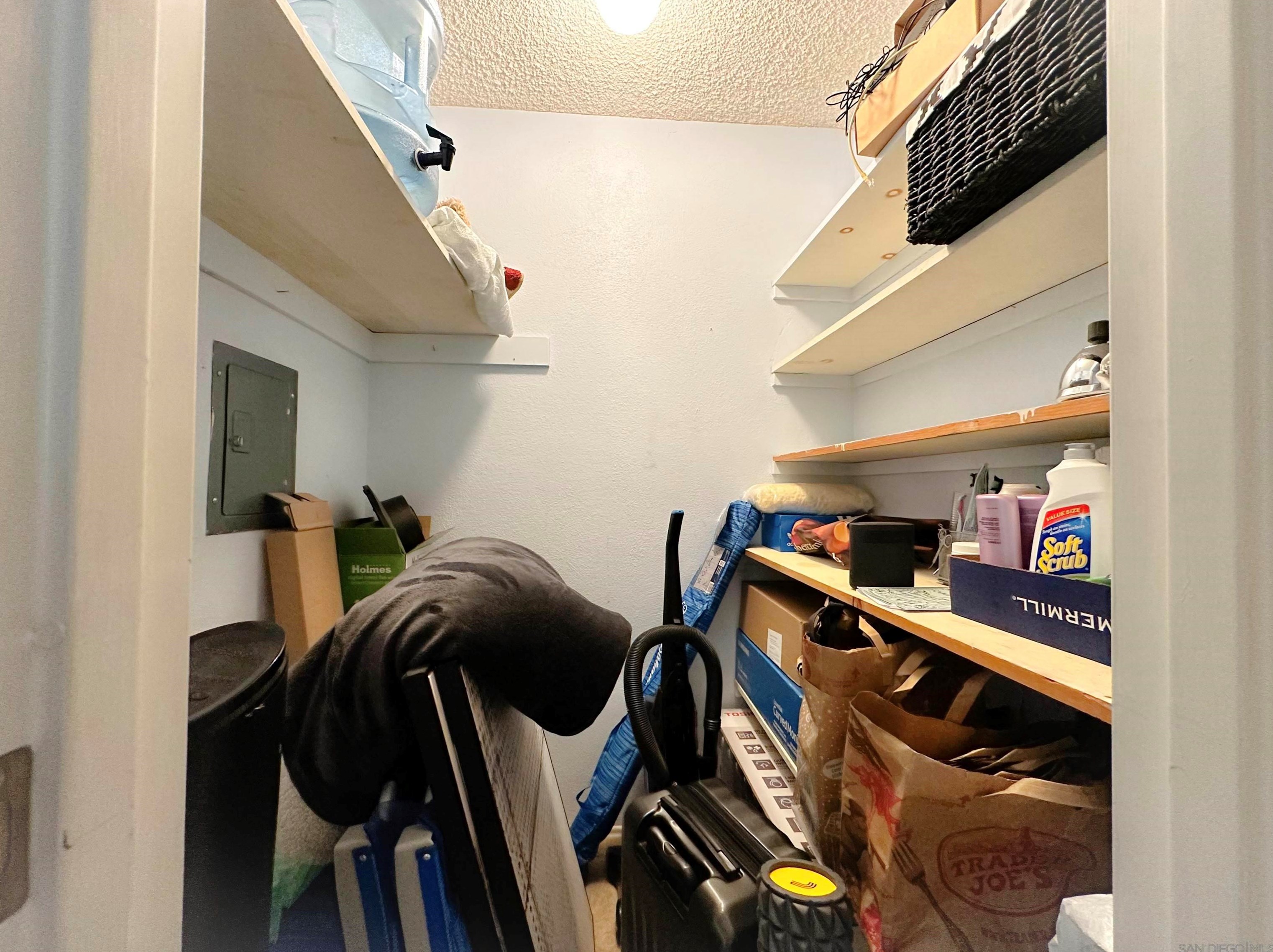 1645 Emerald St, San Diego CA  92109-3105 exterior