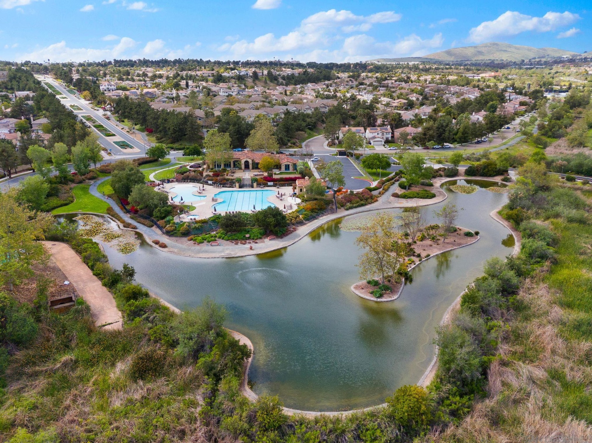 2550 Noble Canyon Rd, Chula Vista CA  91915-1517 exterior