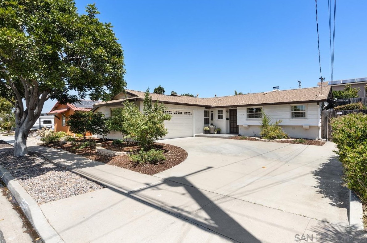 4962 Mount Etna Dr, San Diego, CA 92117-4858