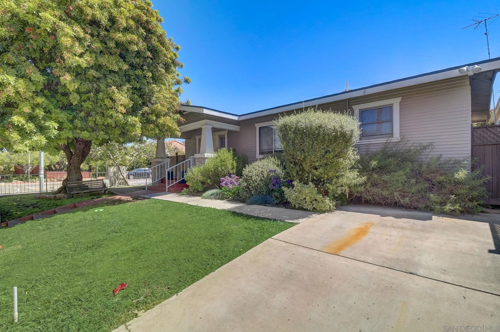4391 Hamilton St, San Diego, CA 92104-1216