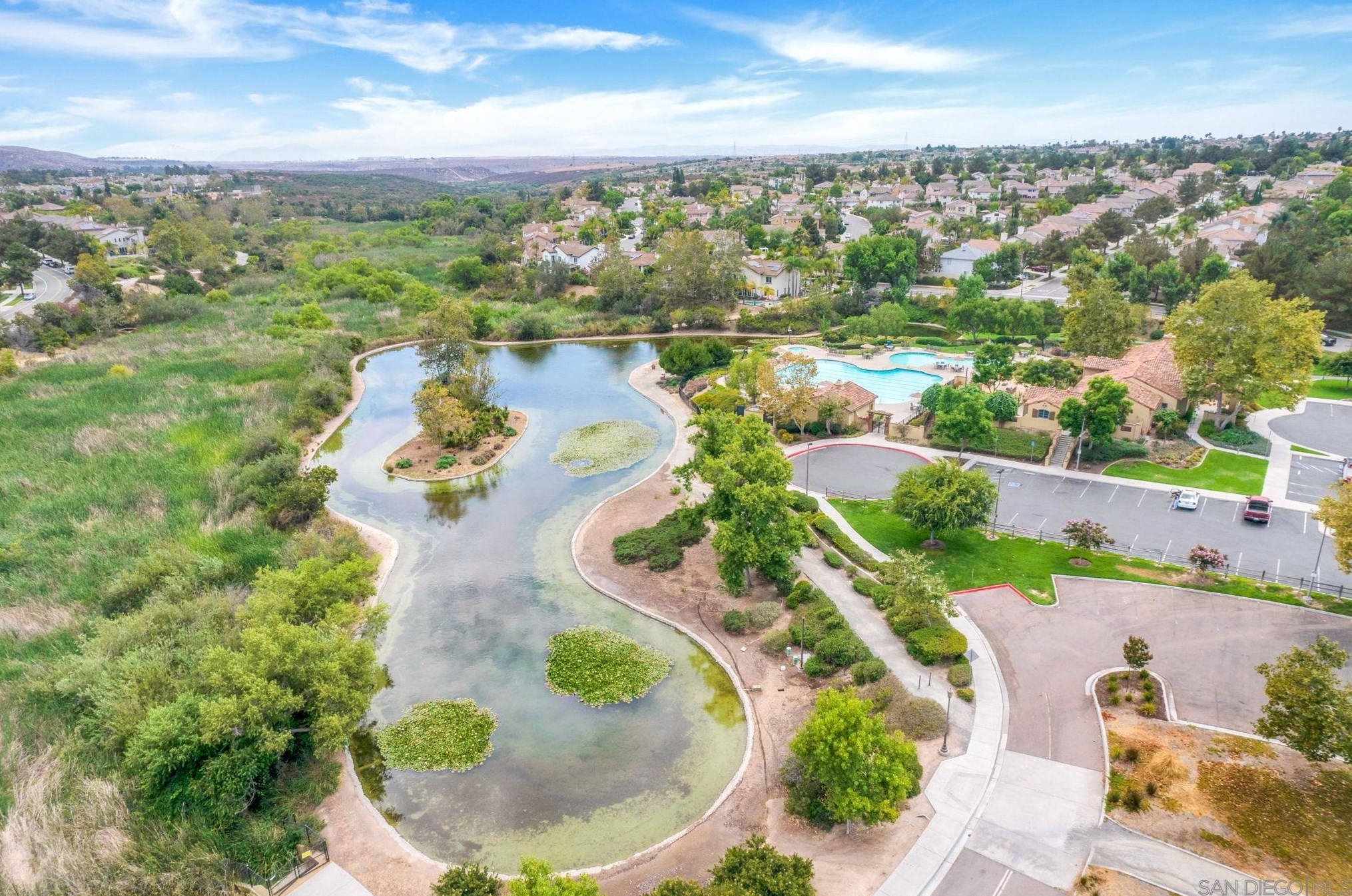 1288 Long View Dr, Chula Vista CA  91915-1661 exterior