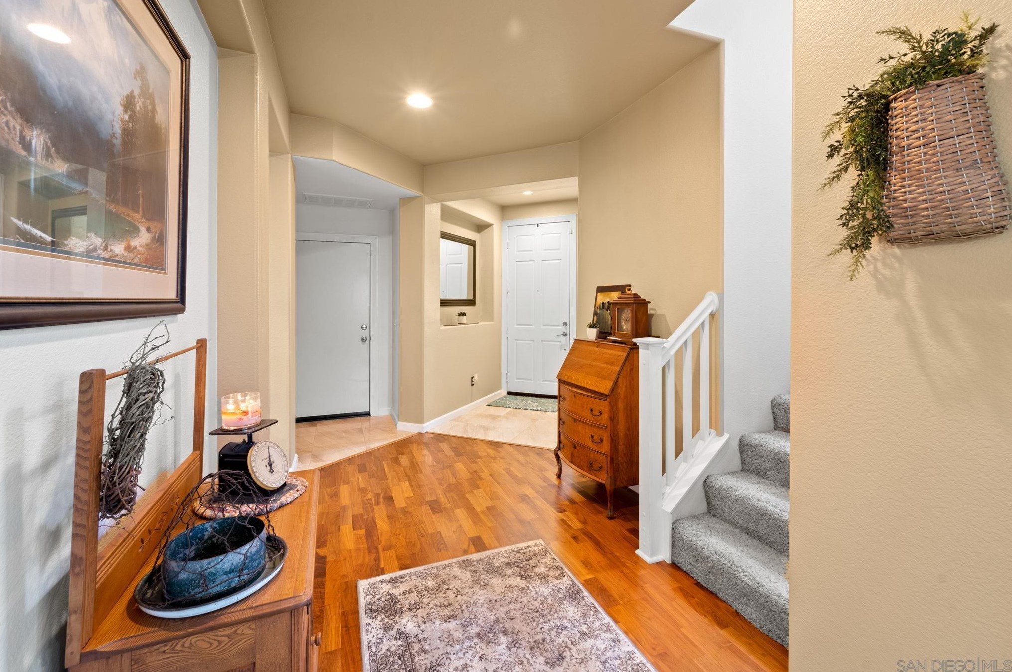 1288 Long View Dr, Chula Vista CA  91915-1661 exterior