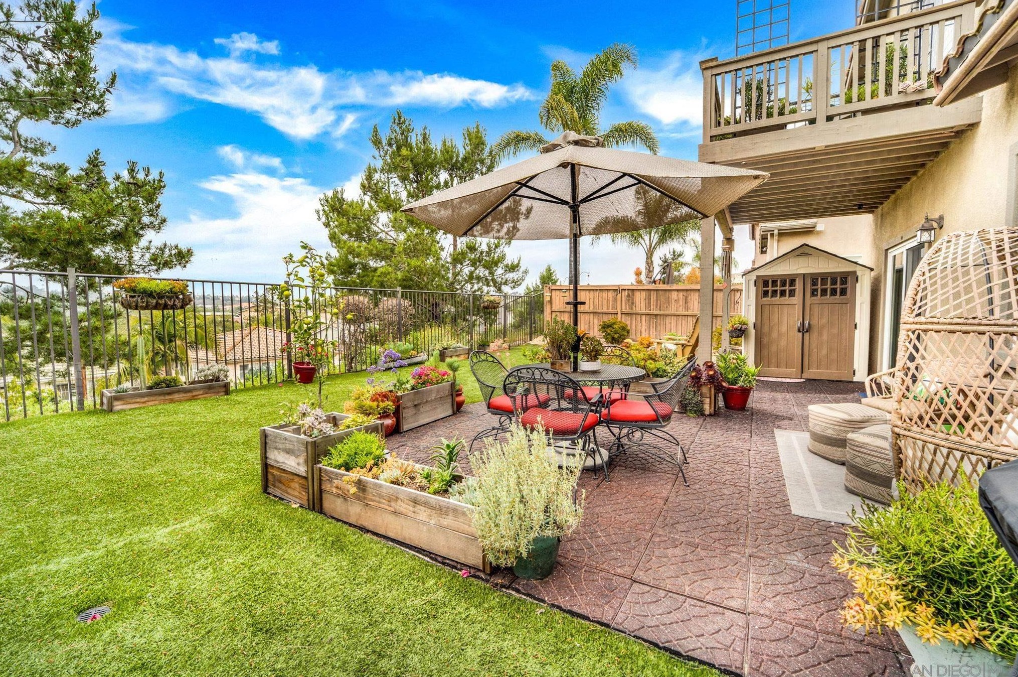 1288 Long View Dr, Chula Vista CA  91915-1661 exterior