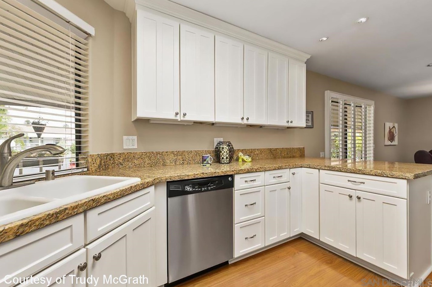 5229 Don Valdez Dr, Carlsbad, CA 92010