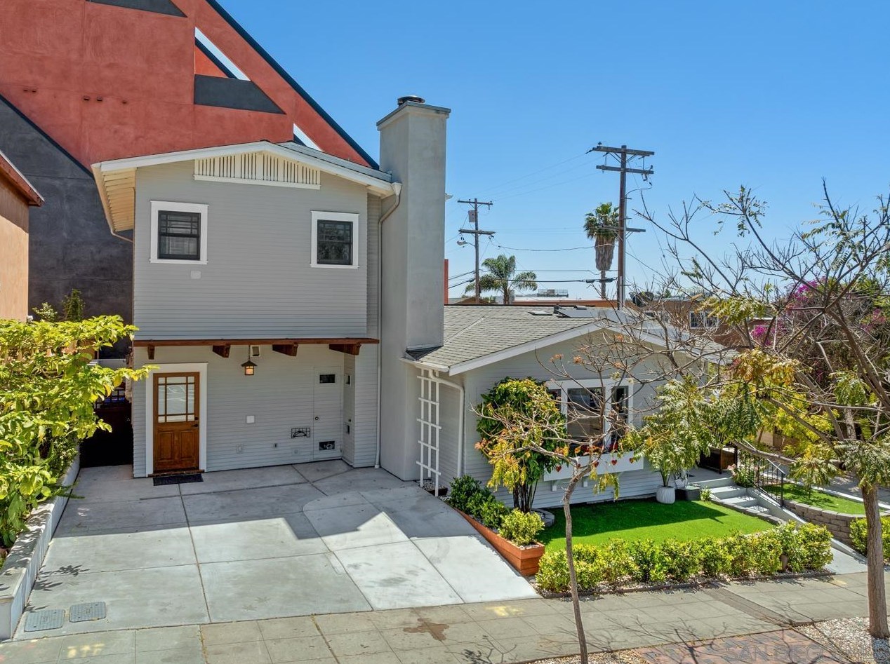 2527 Meade Ave, San Diego CA  92116-2951 exterior