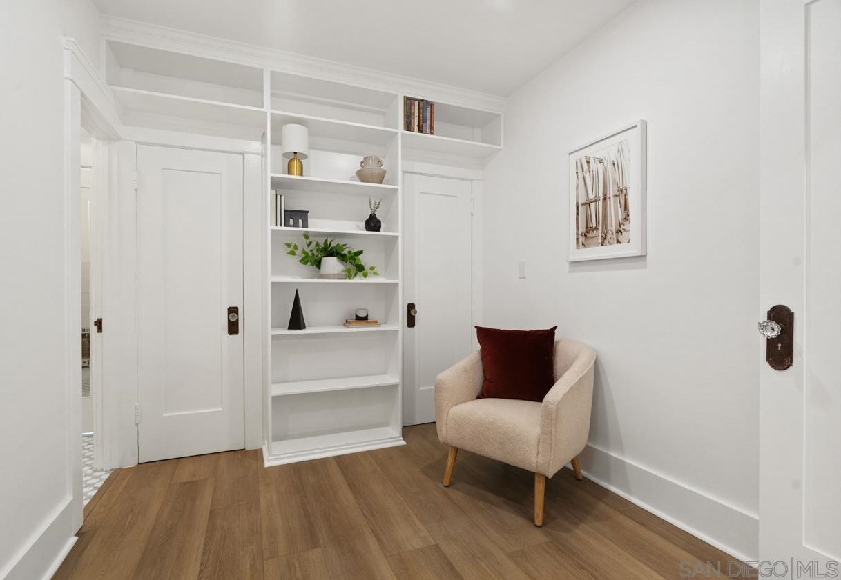 2527 Meade Ave, San Diego CA  92116-2951 exterior