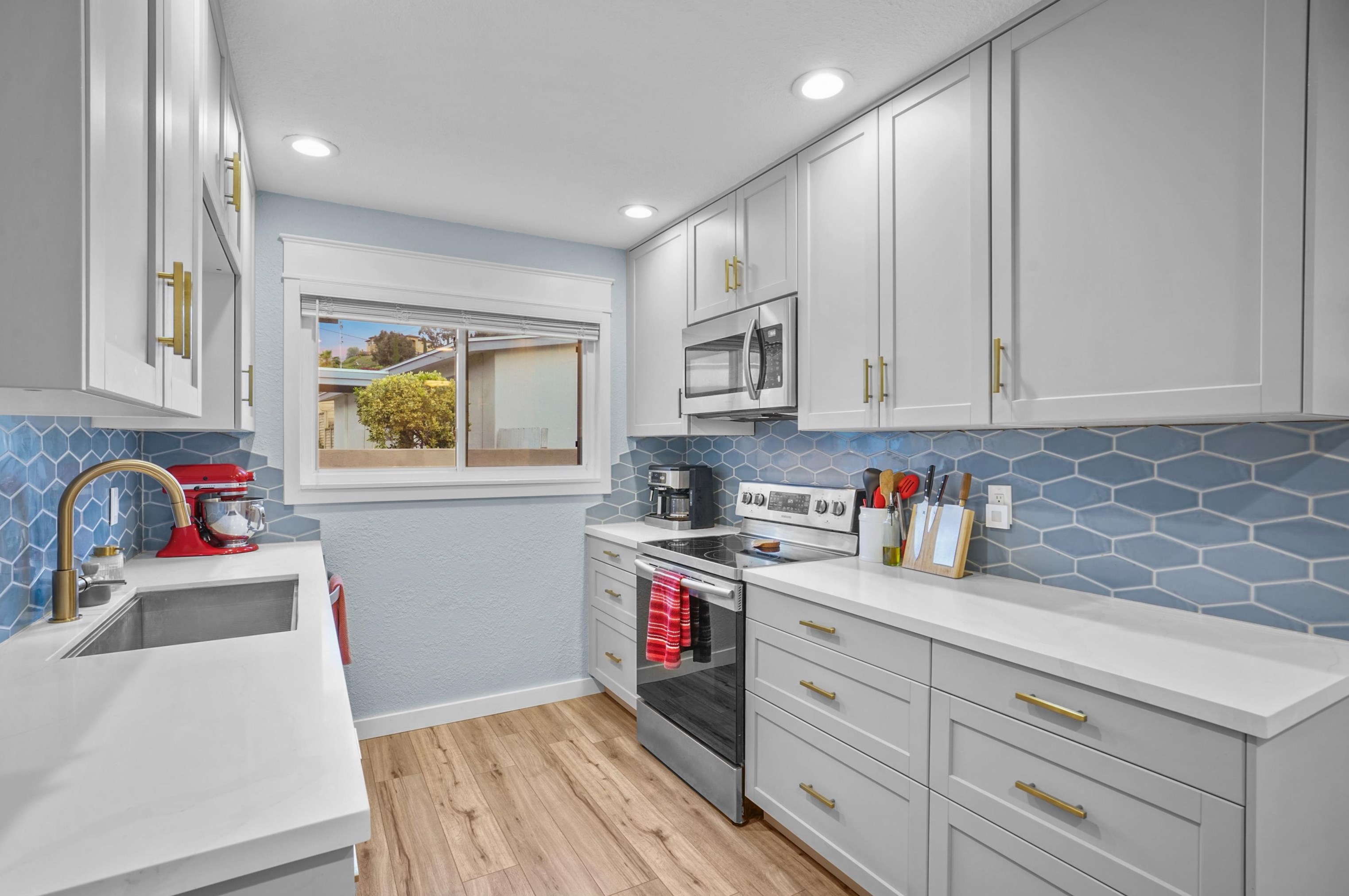 9178 Bird St, Santee, CA 92071