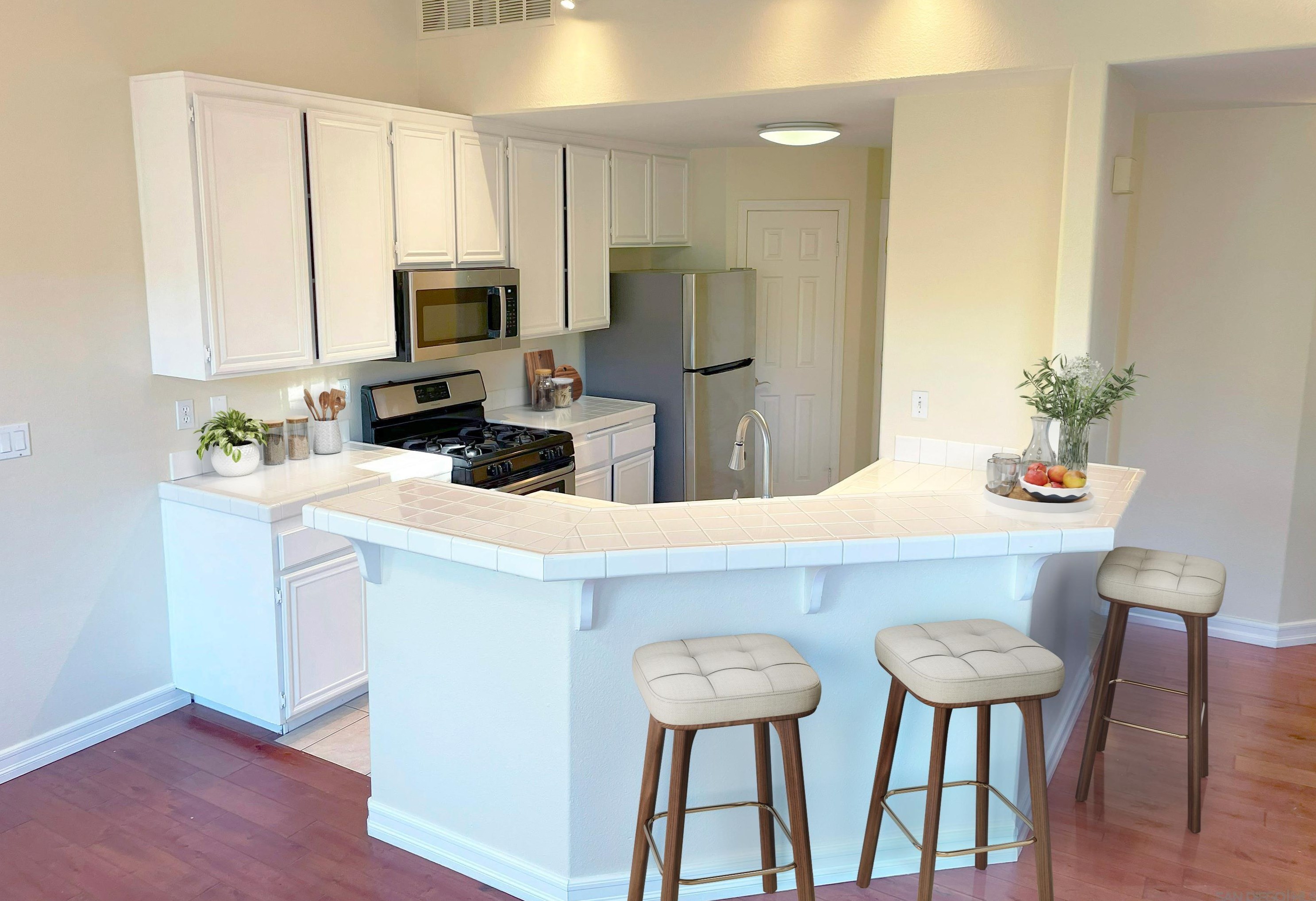 4571 54 St, San Diego CA 92105-3704 exterior