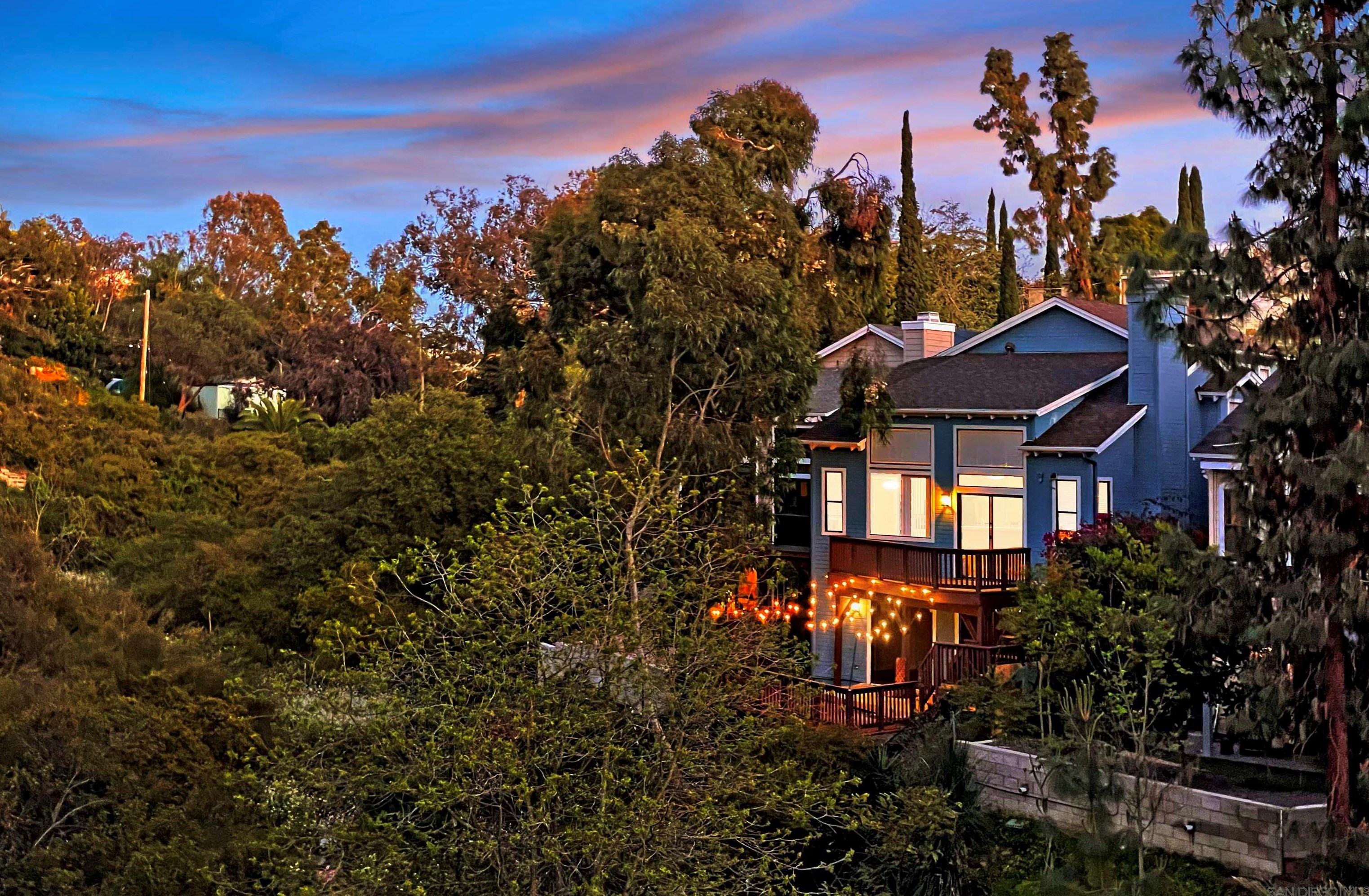 4571 54 St, San Diego CA 92105-3704 exterior