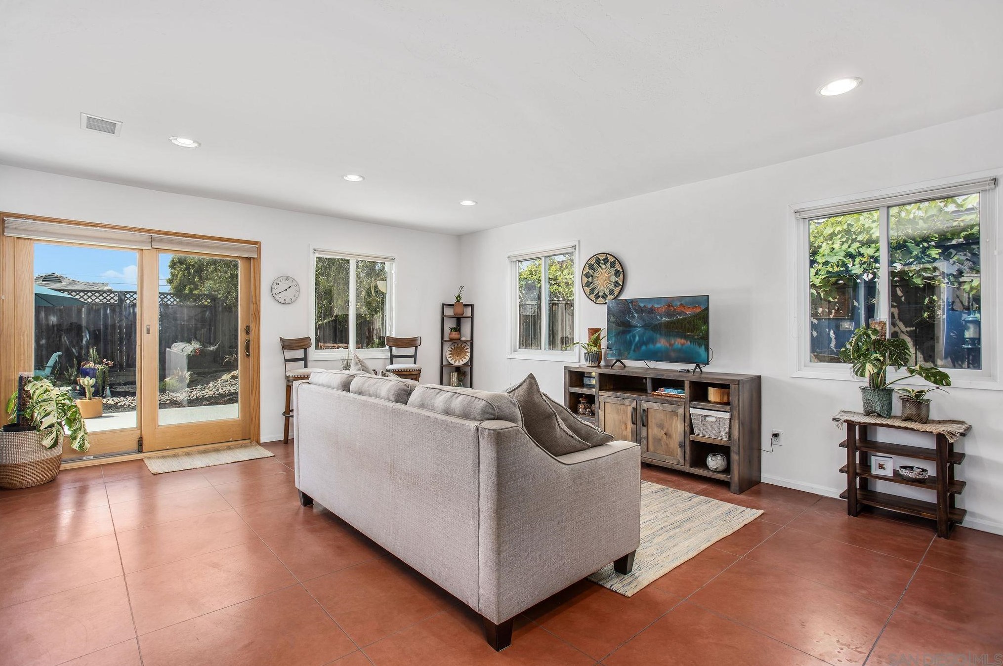 4472 Mount Herbert Ave, San Diego CA  92117-4730 exterior