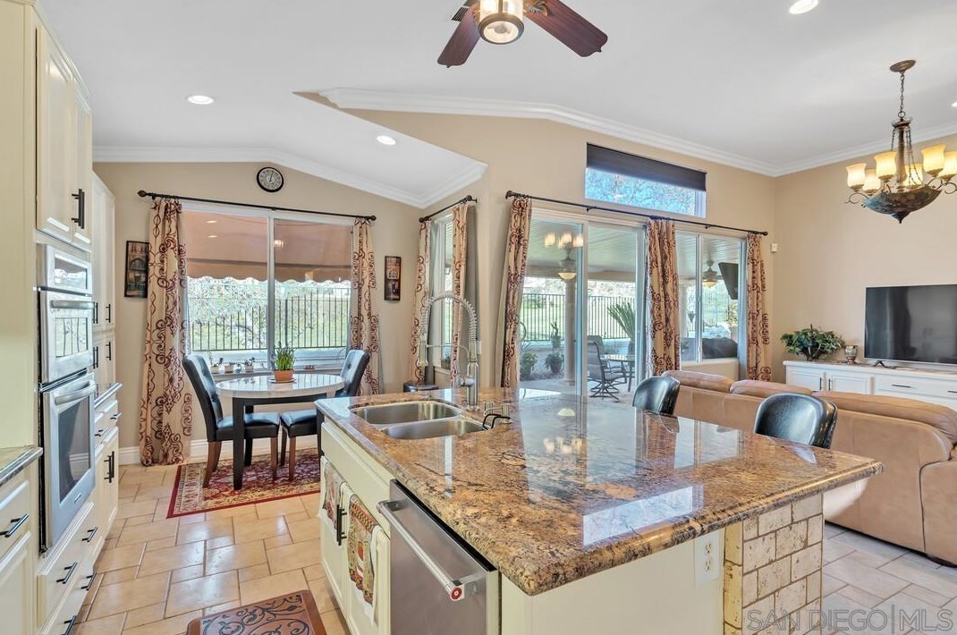 45846 Paseo Gallante, Temecula CA 92592-1253 exterior