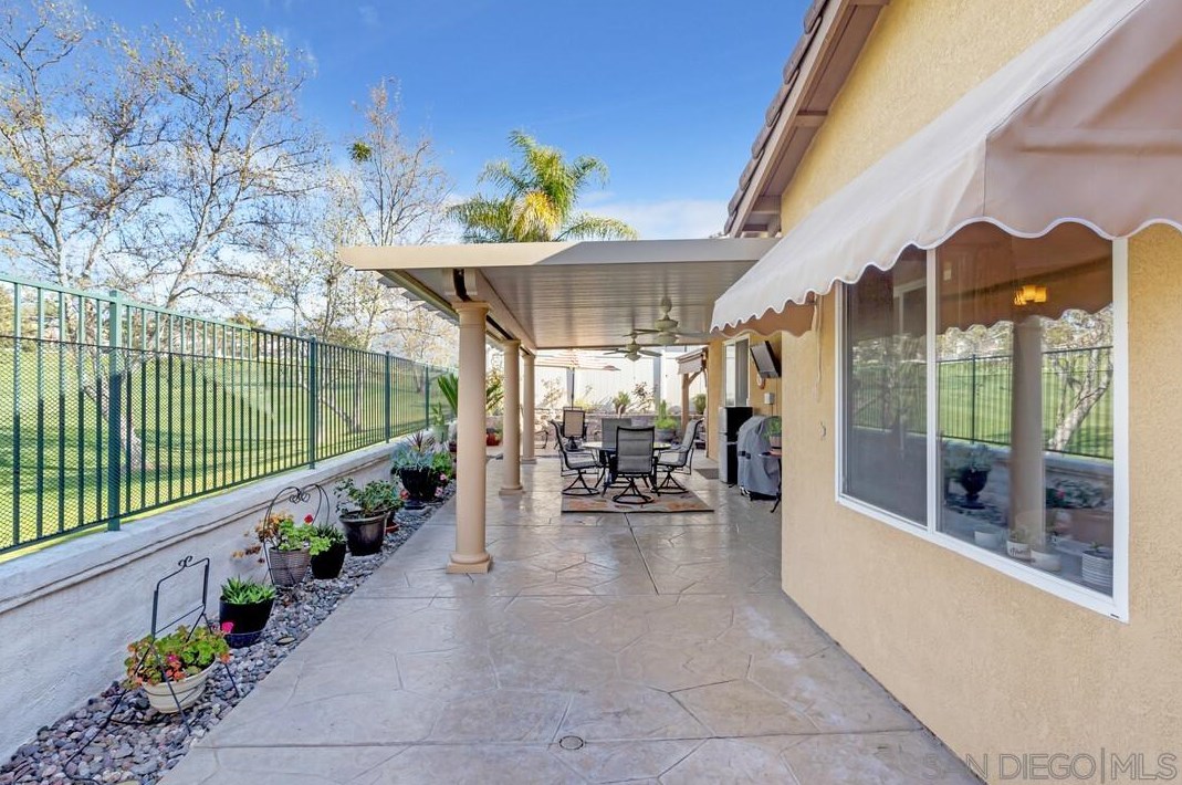 45846 Paseo Gallante, Temecula CA 92592-1253 exterior