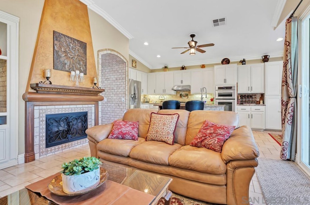 45846 Paseo Gallante, Temecula CA 92592-1253 exterior