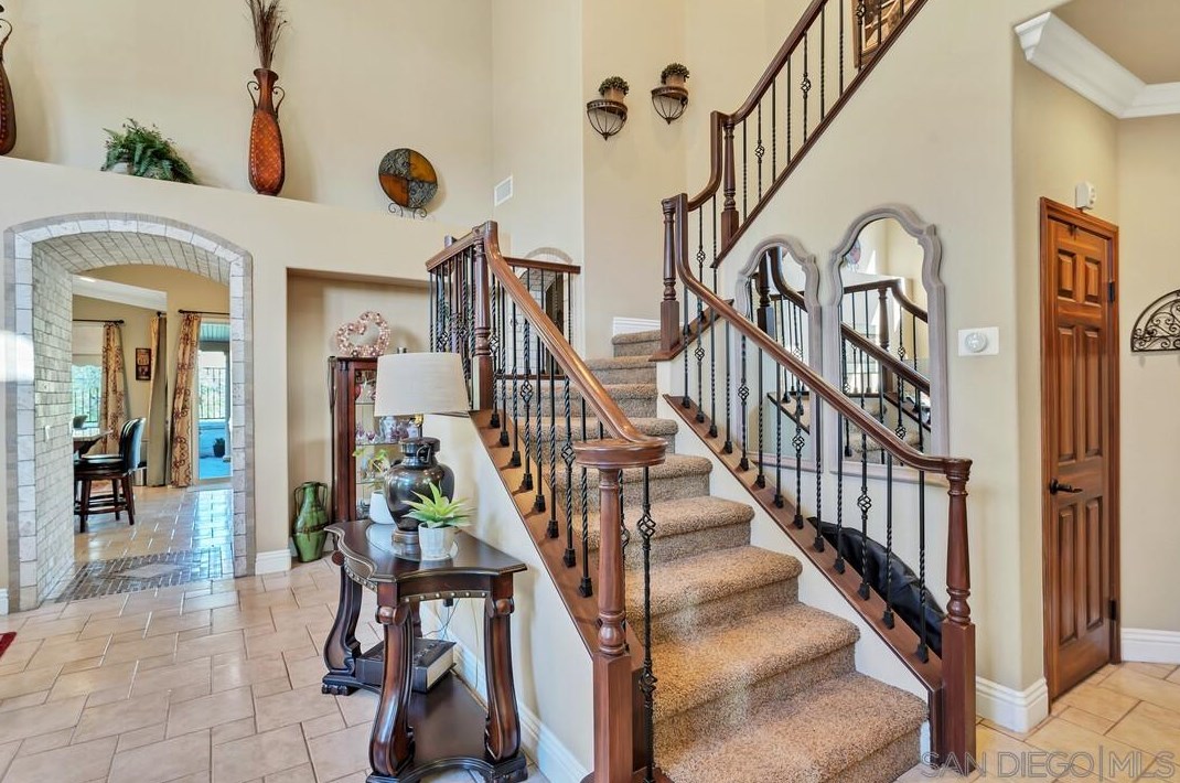 45846 Paseo Gallante, Temecula CA 92592-1253 exterior