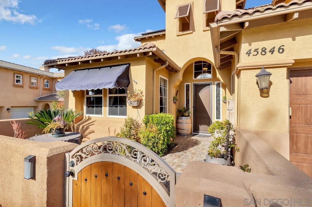 45846 Paseo Gallante, Temecula CA 92592-1253 exterior