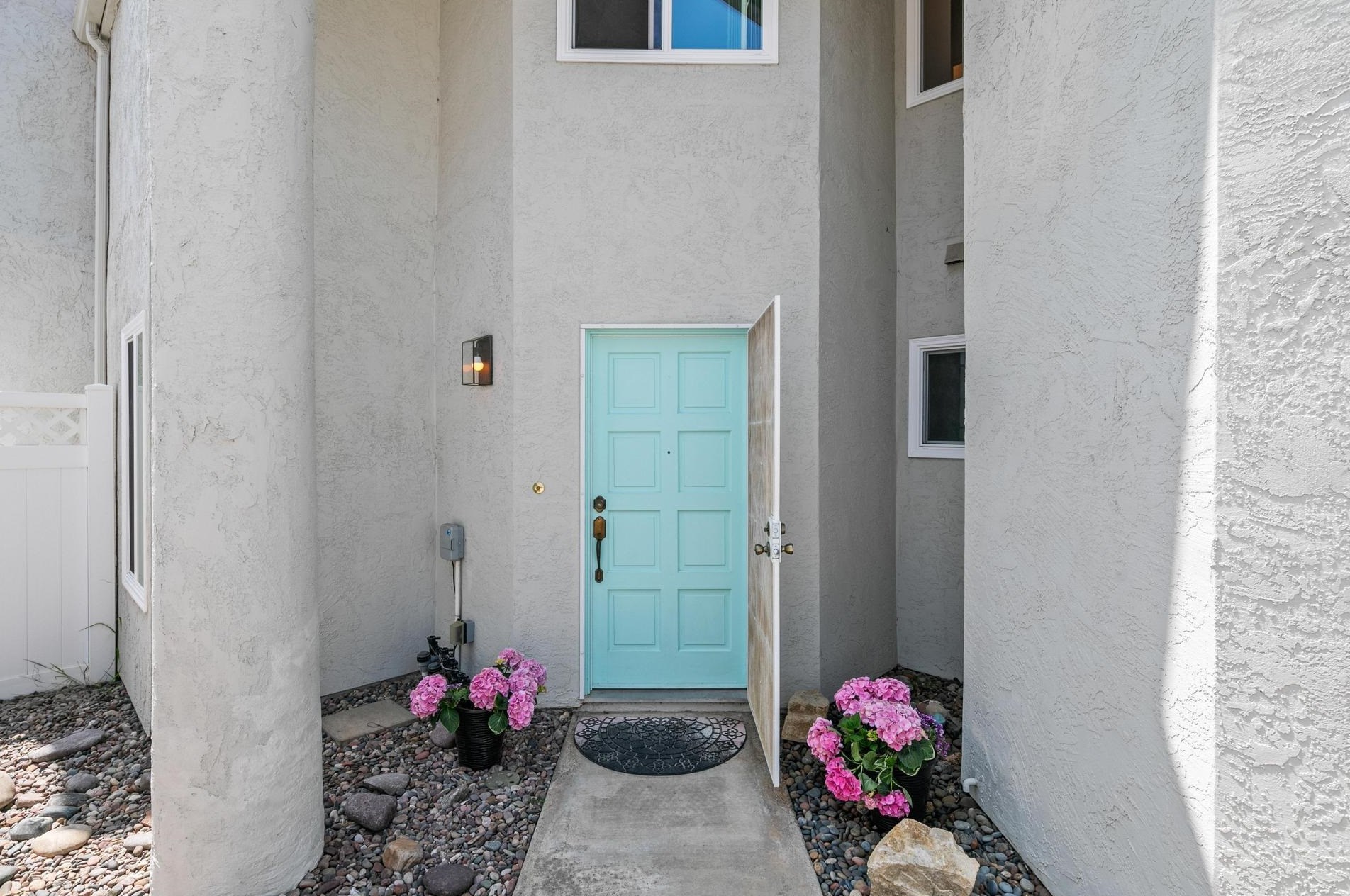 10534 Flora Verda Ct, Santee, CA 92071