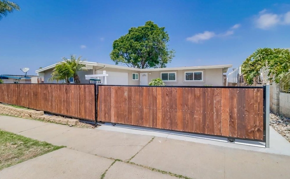 3642 Palm St, San Diego, CA 92154-5235