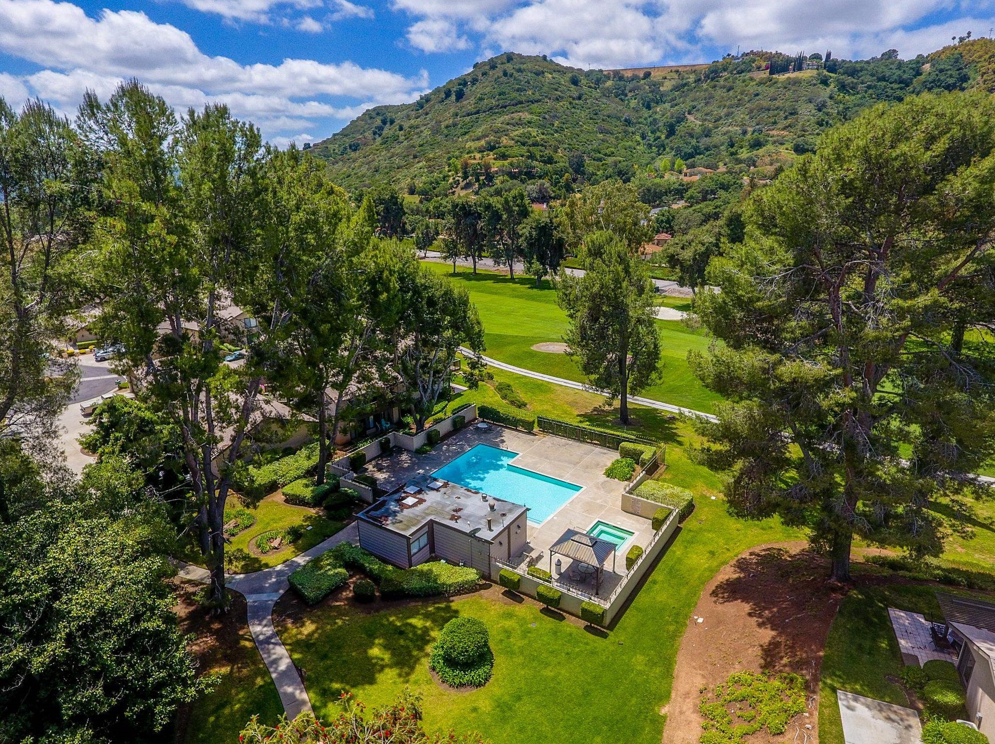 1634 Pala Lake Dr, Fallbrook CA  92028-4911 exterior