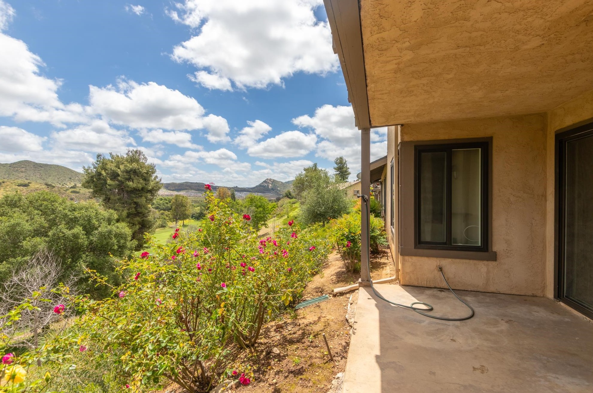 1634 Pala Lake Dr, Fallbrook CA  92028-4911 exterior