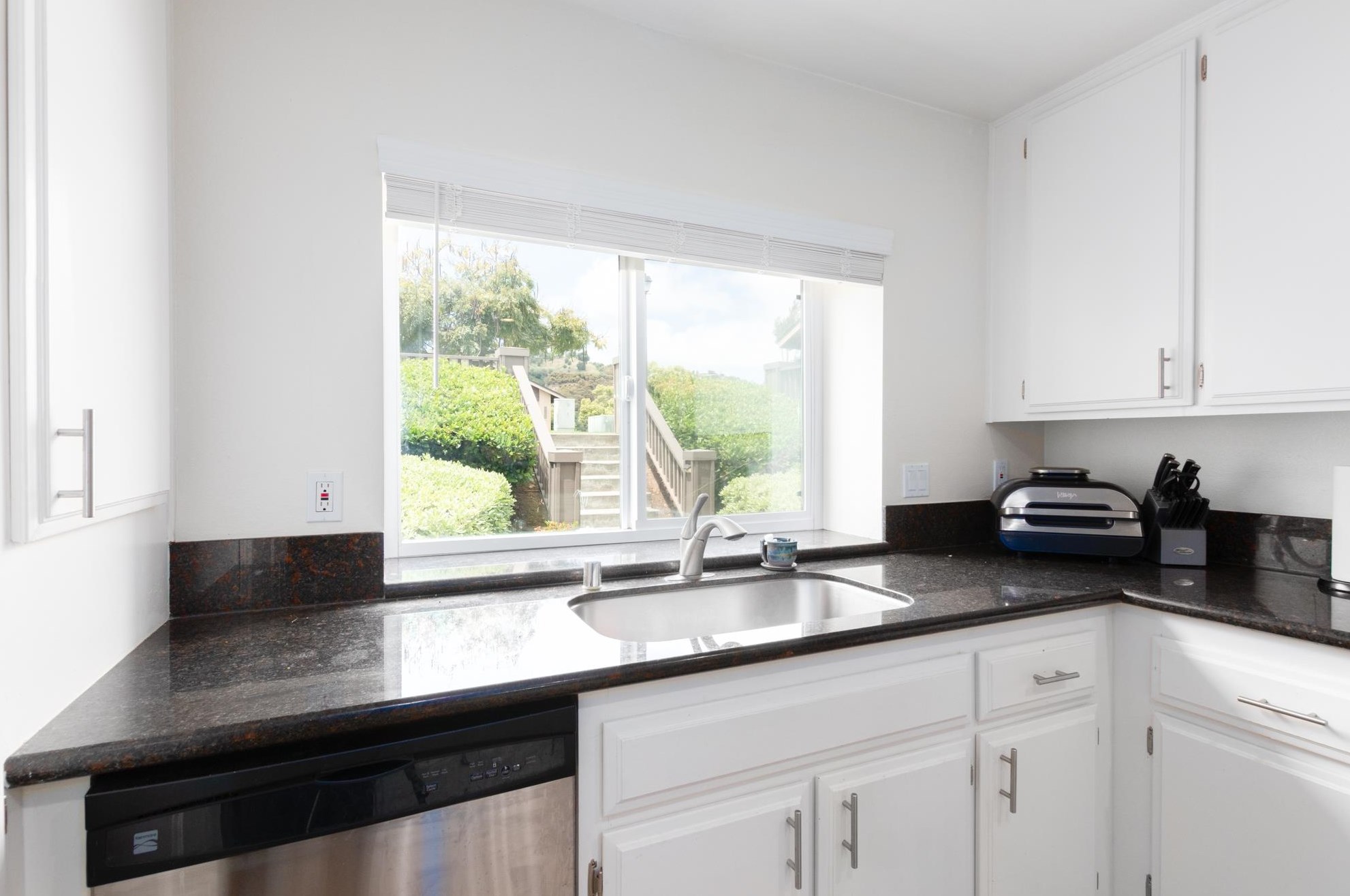 1634 Pala Lake Dr, Fallbrook CA  92028-4911 exterior