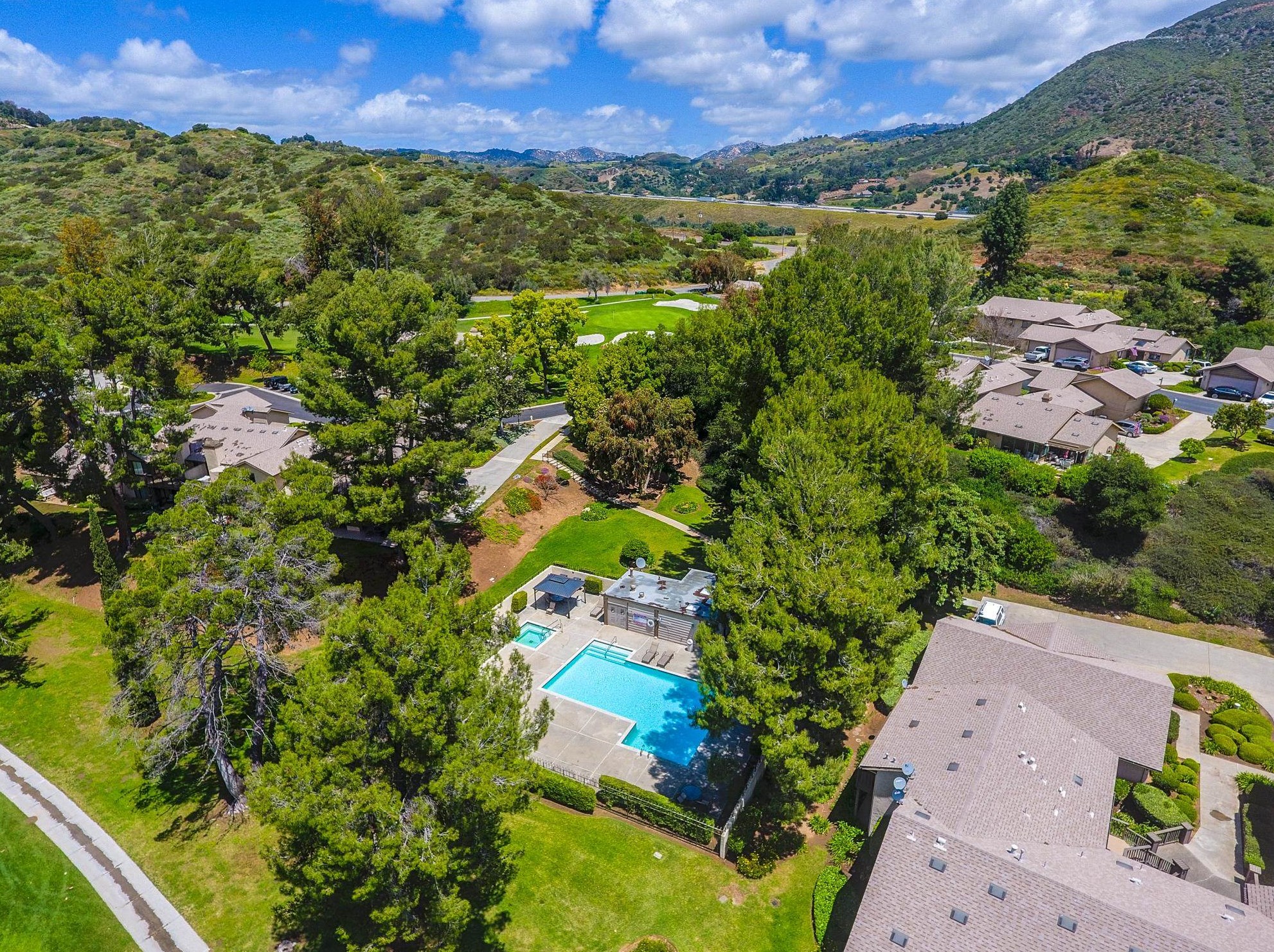 1634 Pala Lake Dr, Fallbrook CA  92028-4911 exterior