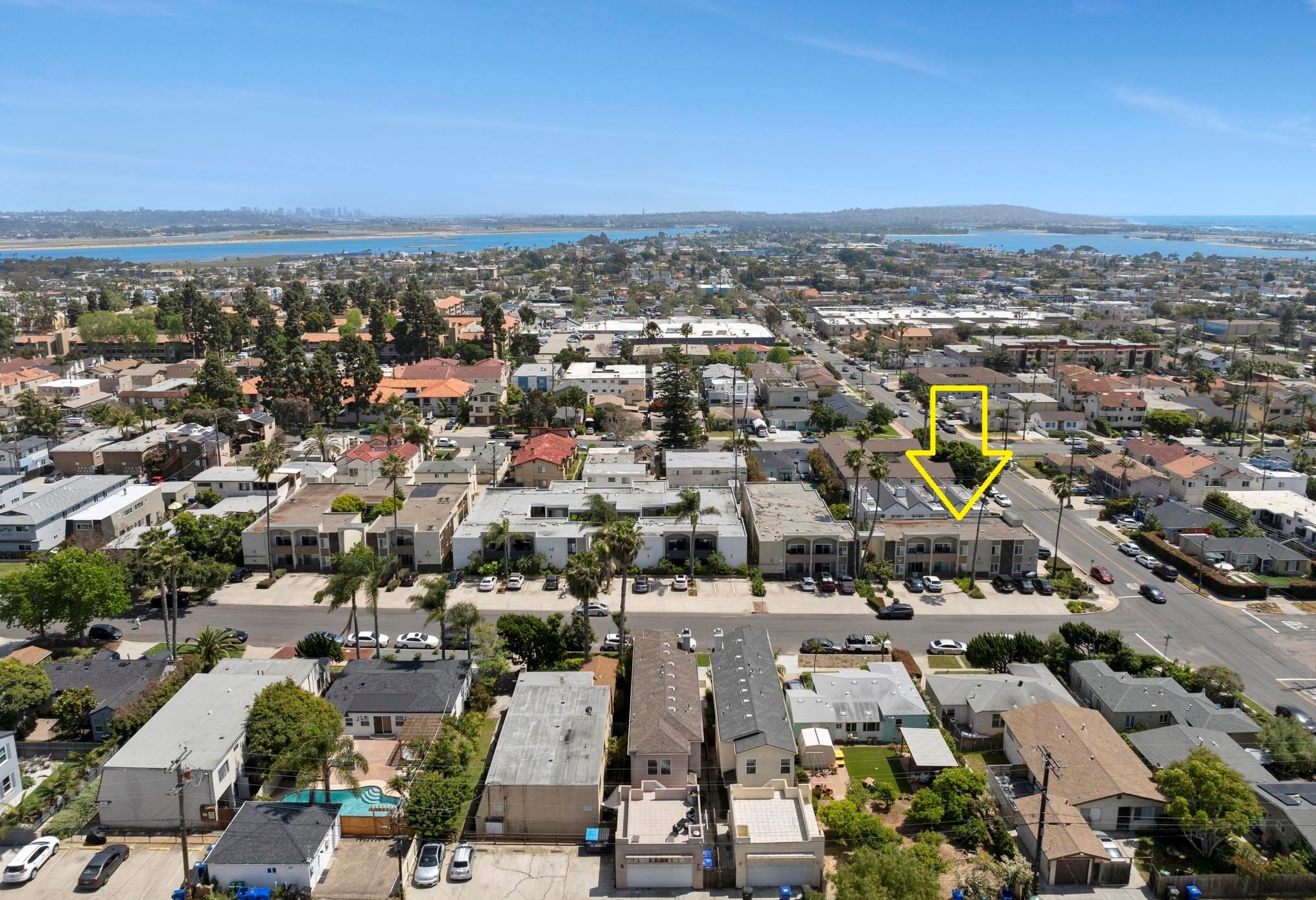 1707 Chalcedony St, San Diego, CA 92109-3203