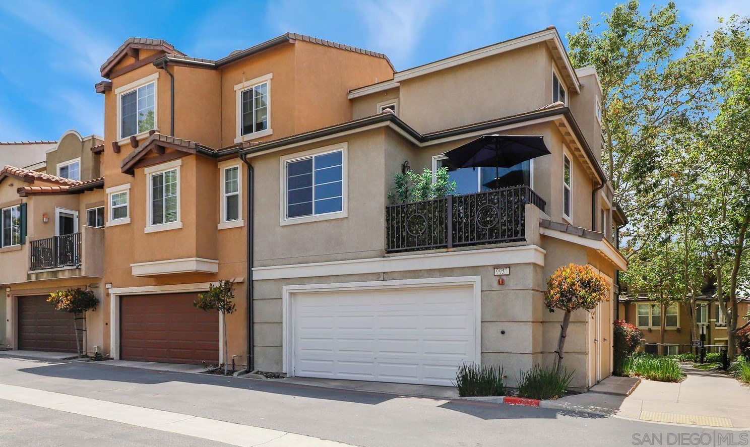 9957 Watergum Trail, Santee, CA 92071