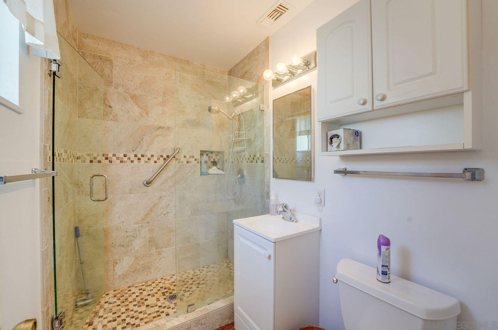 619 Thayer Dr, Spring Valley, CA 91977