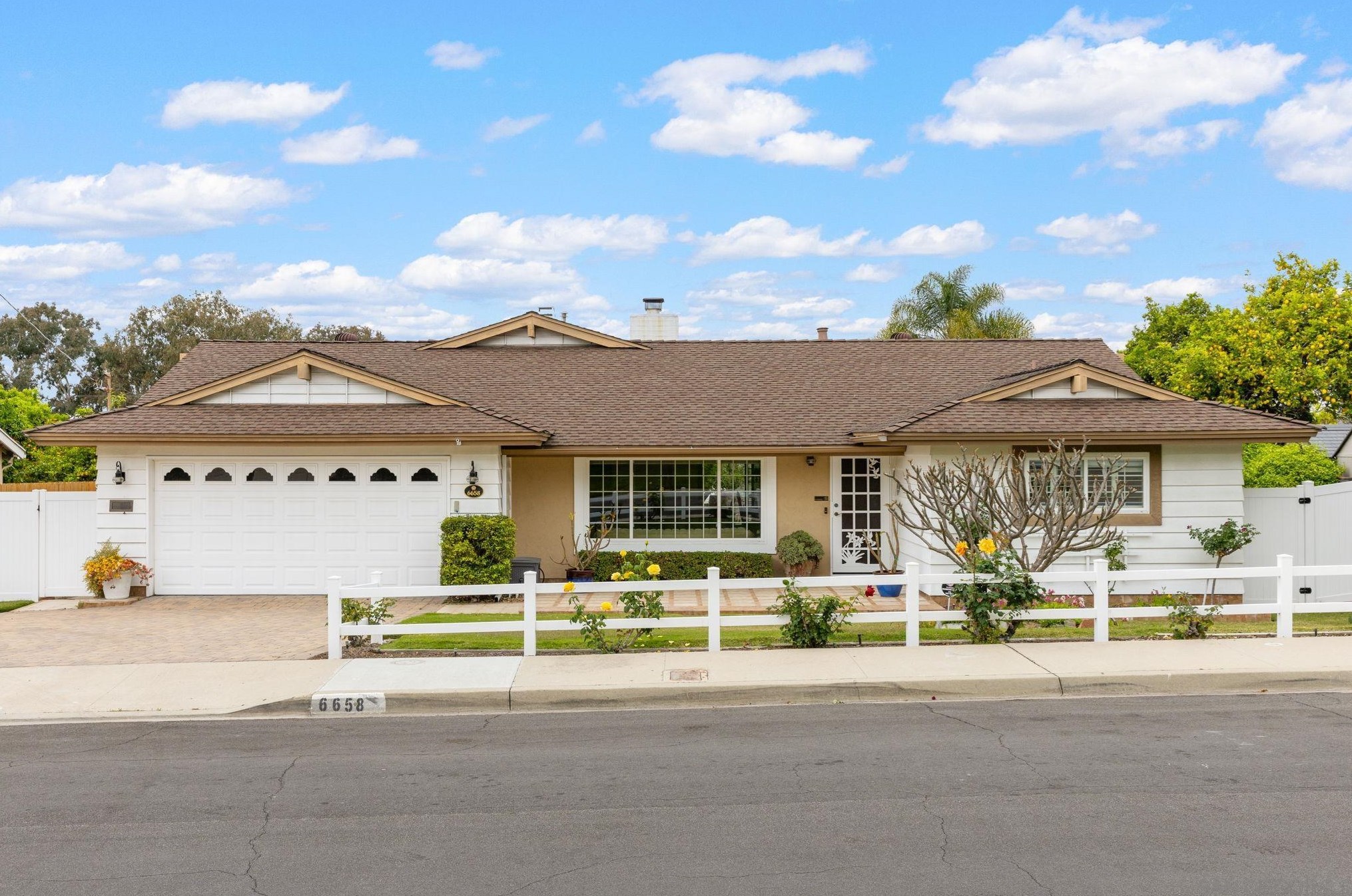 6658 Sunny Brae Dr, San Diego, CA 92119
