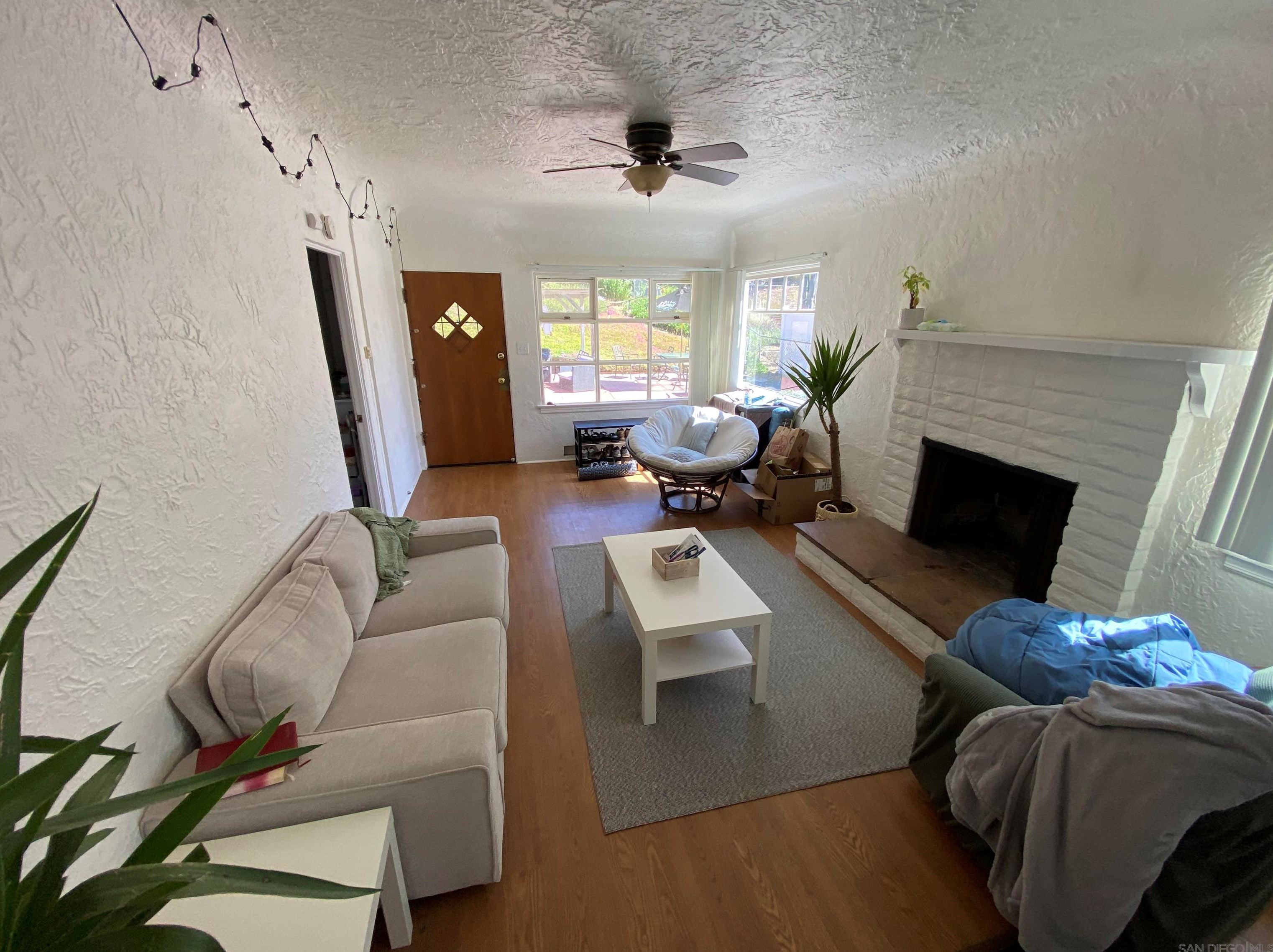 3296 Talbot St, San Diego CA 92106-2449 exterior