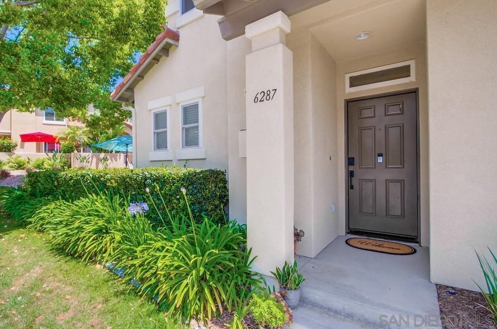 6287 Citracado Cir, Carlsbad, CA 92009