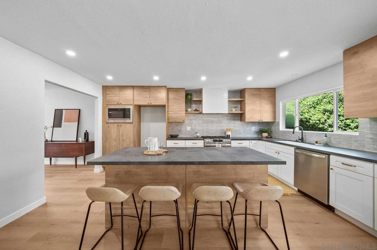 5512 Horse Ridge Way, Bonita CA  91902-2810 exterior