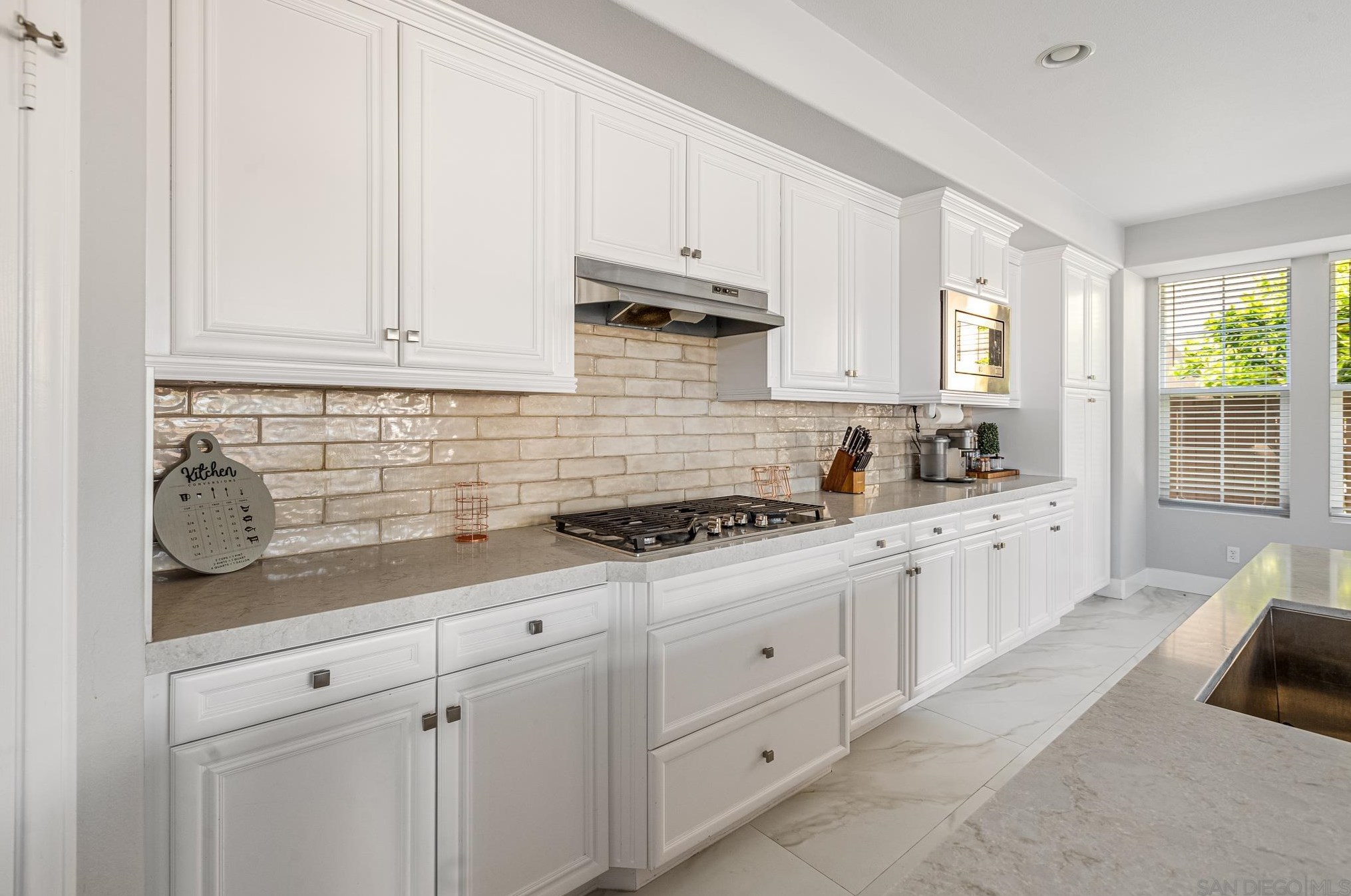 1471 Canoe Creek Way, Chula Vista CA  91915-1634 exterior