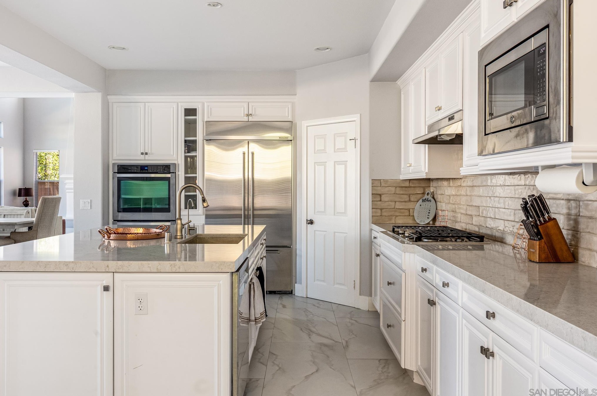 1471 Canoe Creek Way, Chula Vista CA  91915-1634 exterior