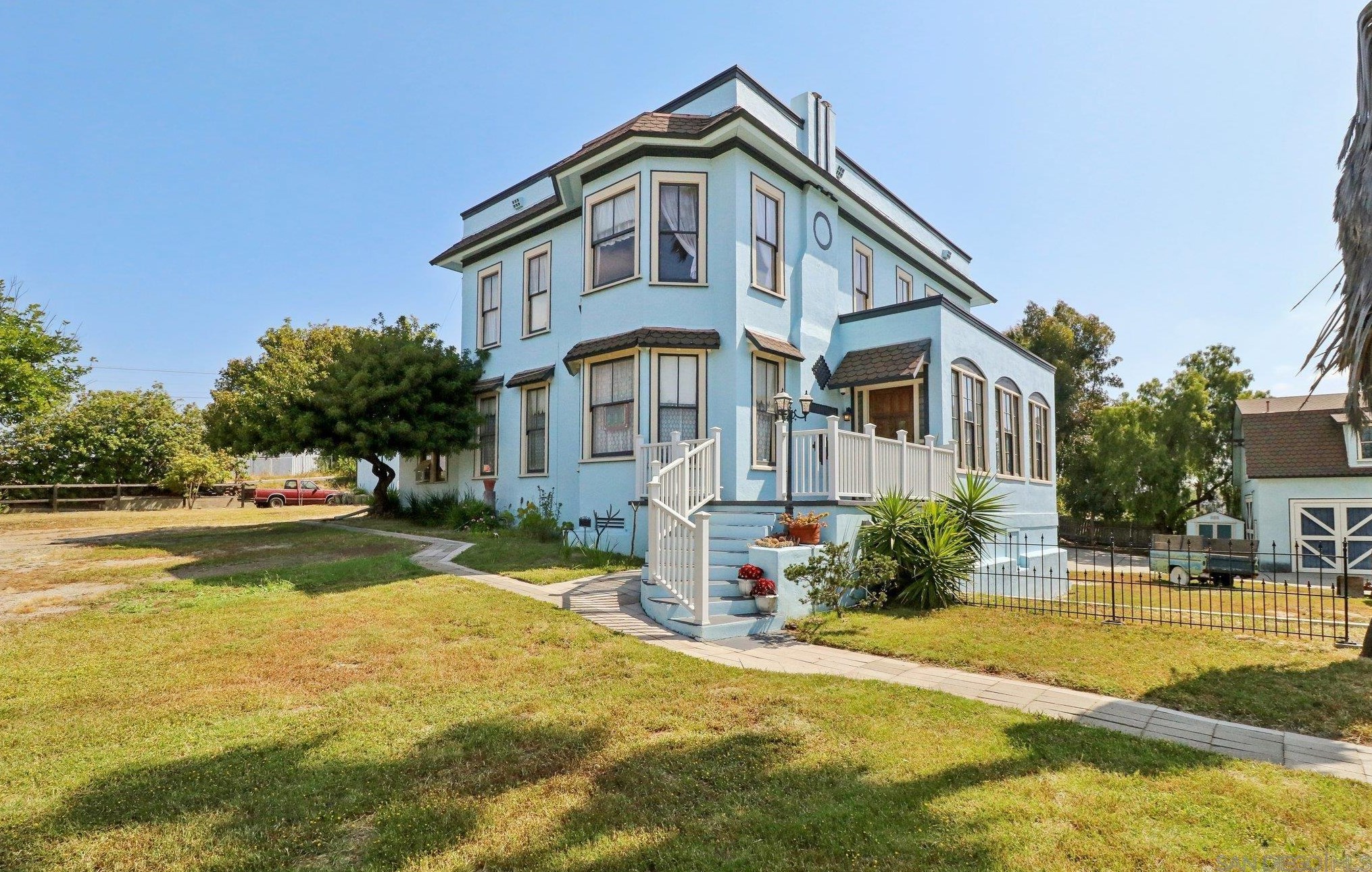 425 Shell Ave, National City, CA 91950