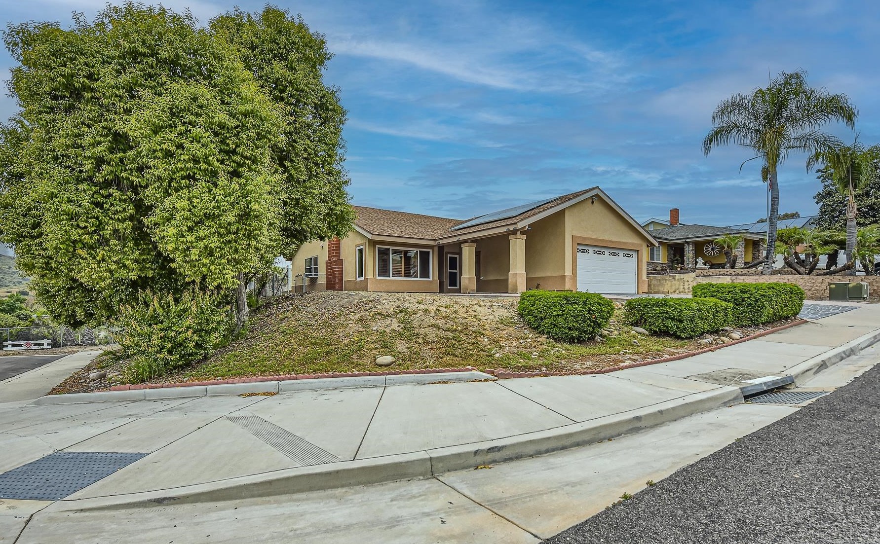 10604 Strathmore Dr, Santee, CA 92071